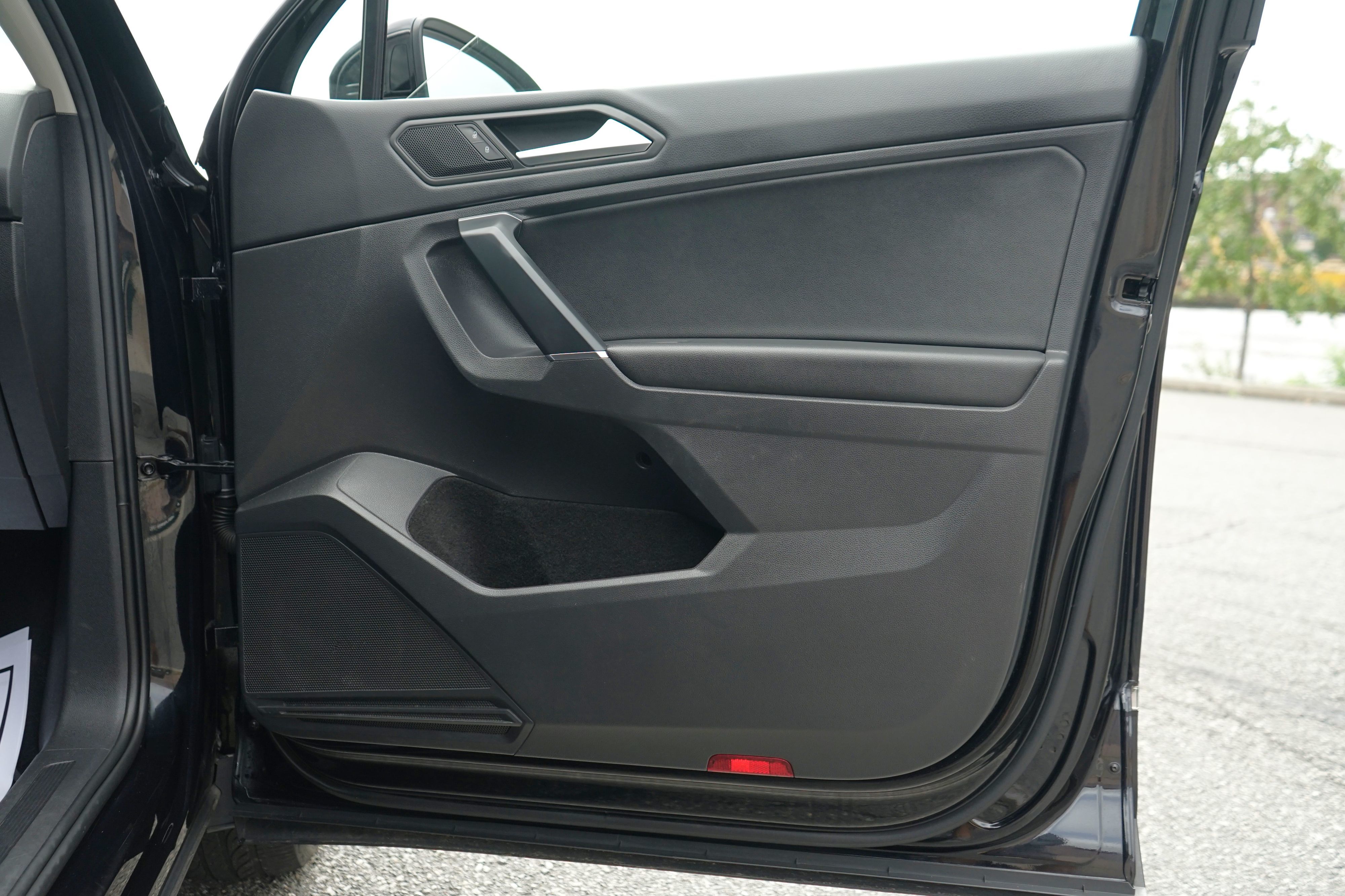 Photo 30 of this Volkswagen Tiguan