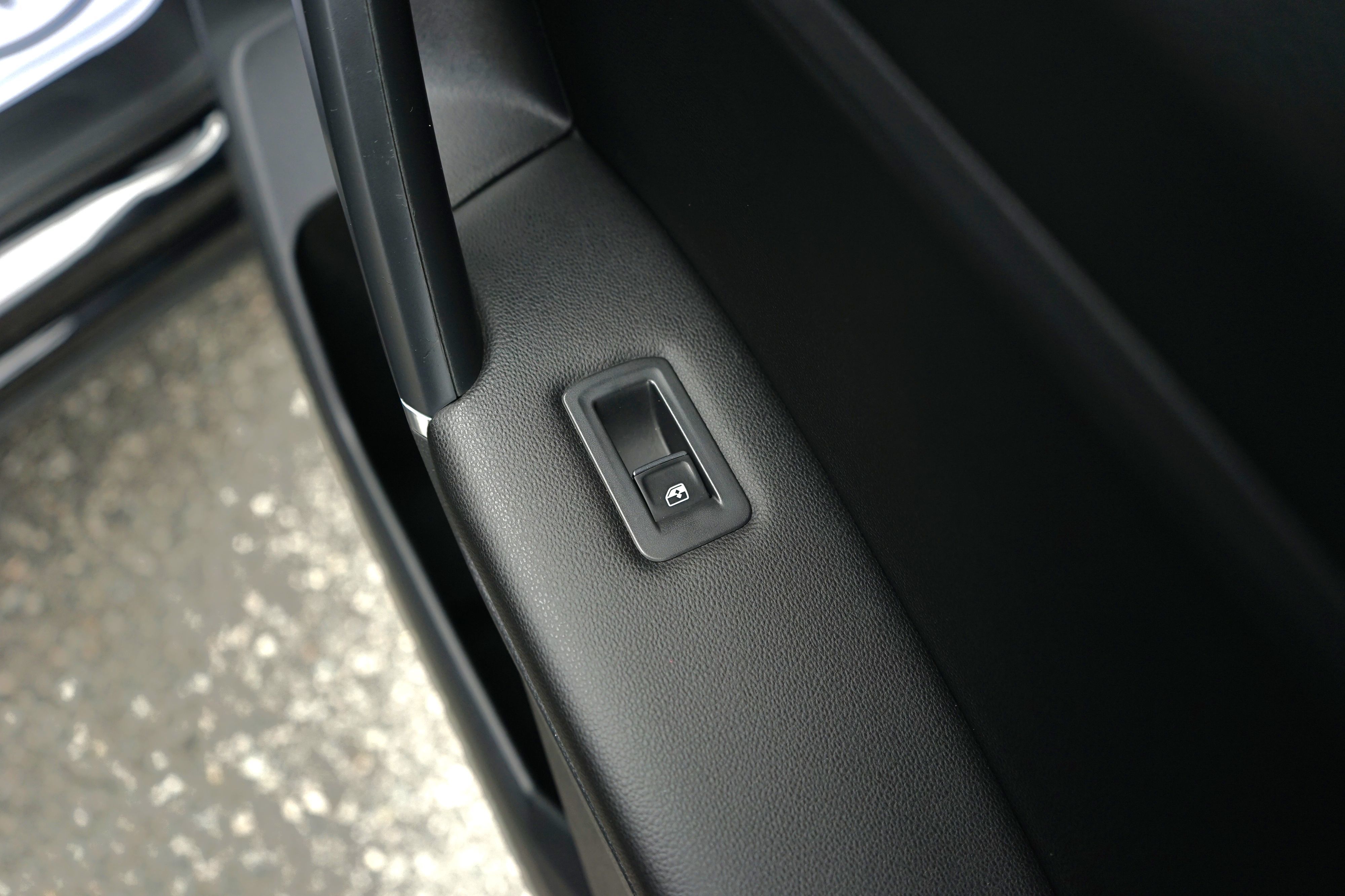 Photo 29 of this Volkswagen Tiguan