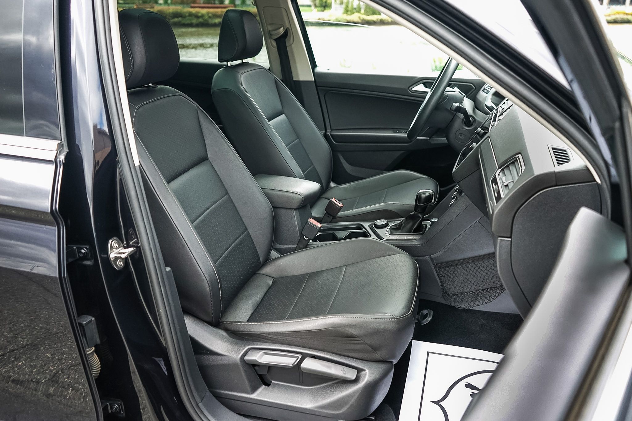 Photo 28 of this Volkswagen Tiguan