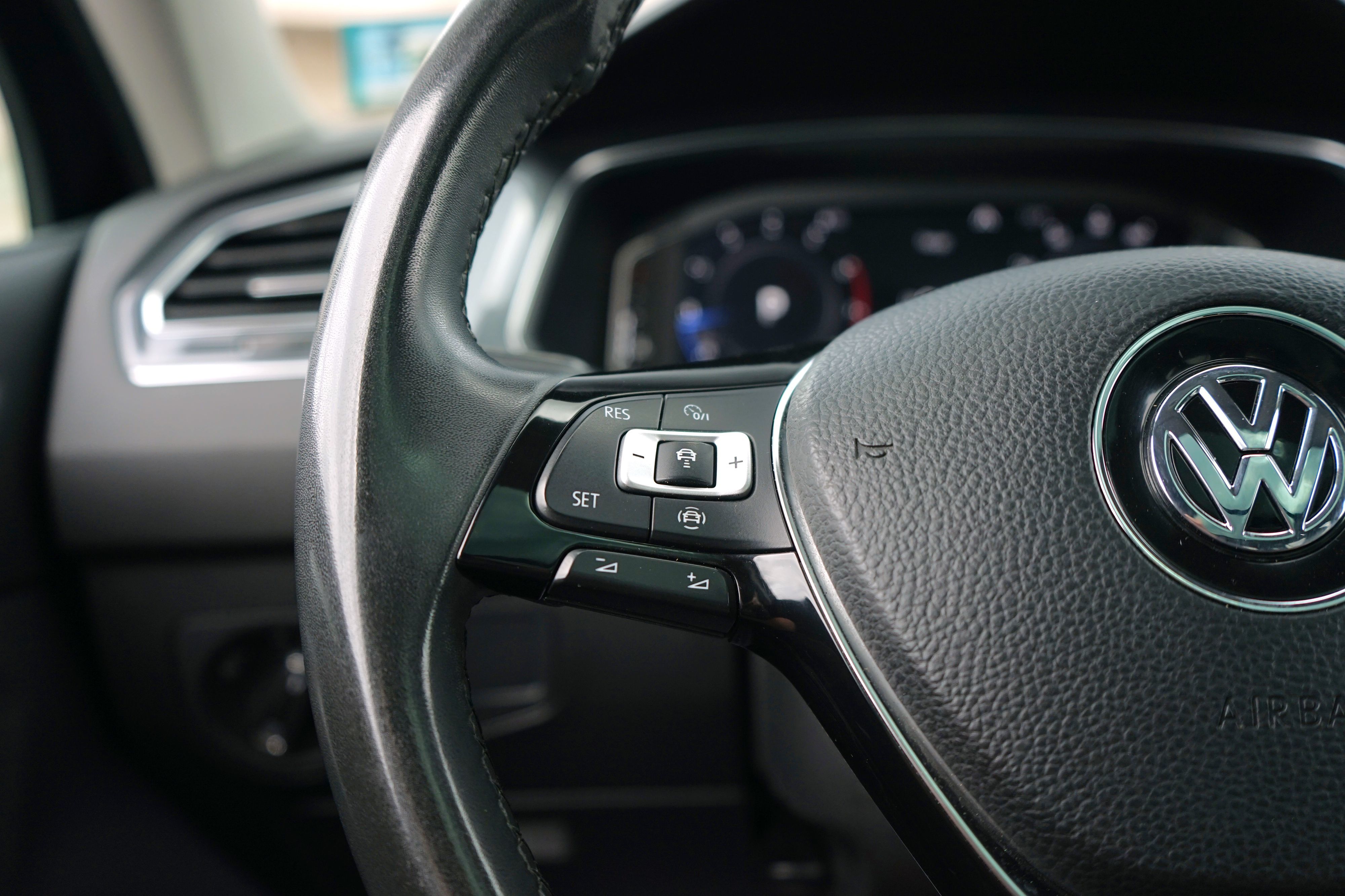 Photo 15 of this Volkswagen Tiguan