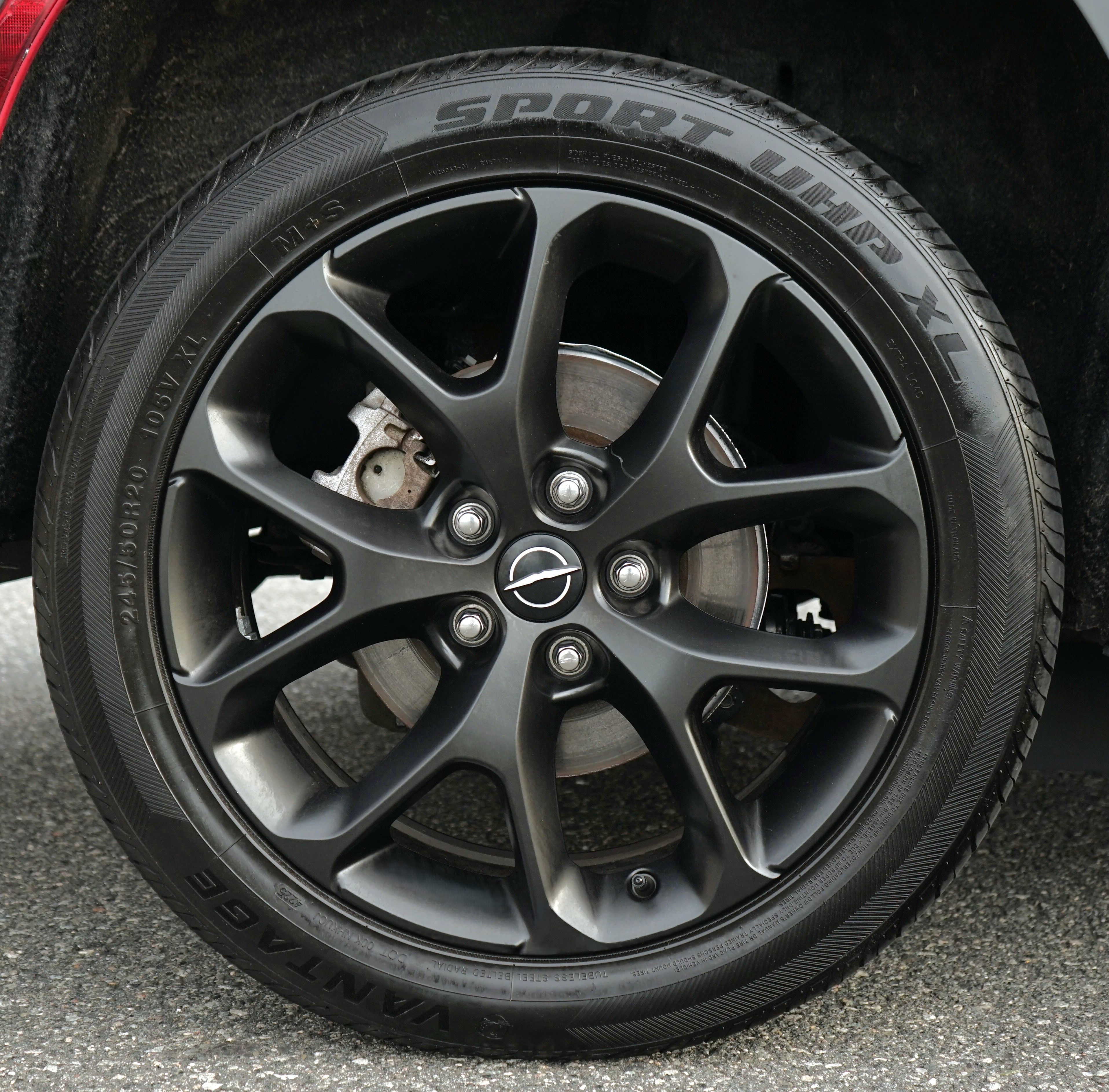 Photo 46 of this Chrysler Pacifica