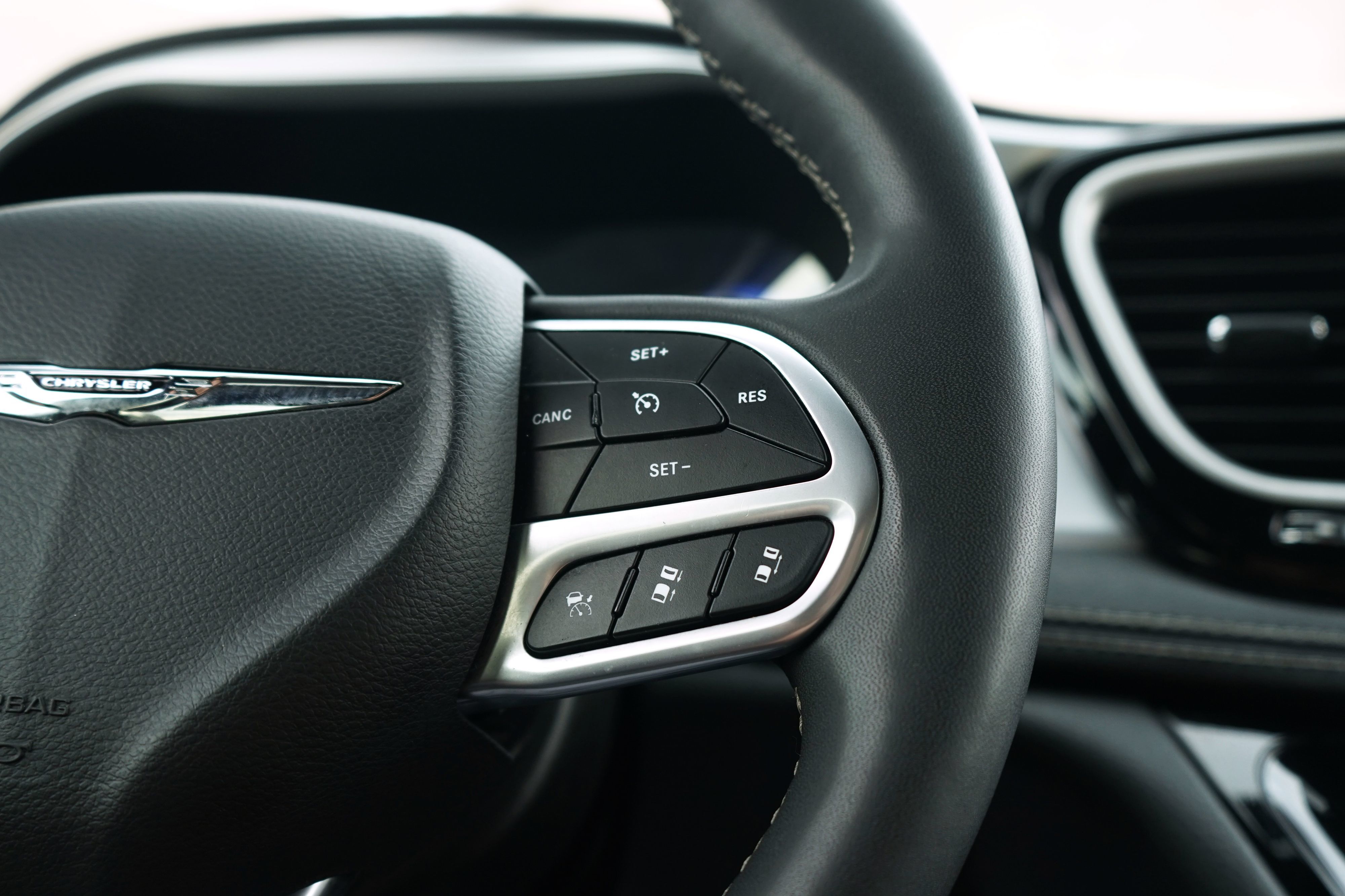 Photo 19 of this Chrysler Pacifica