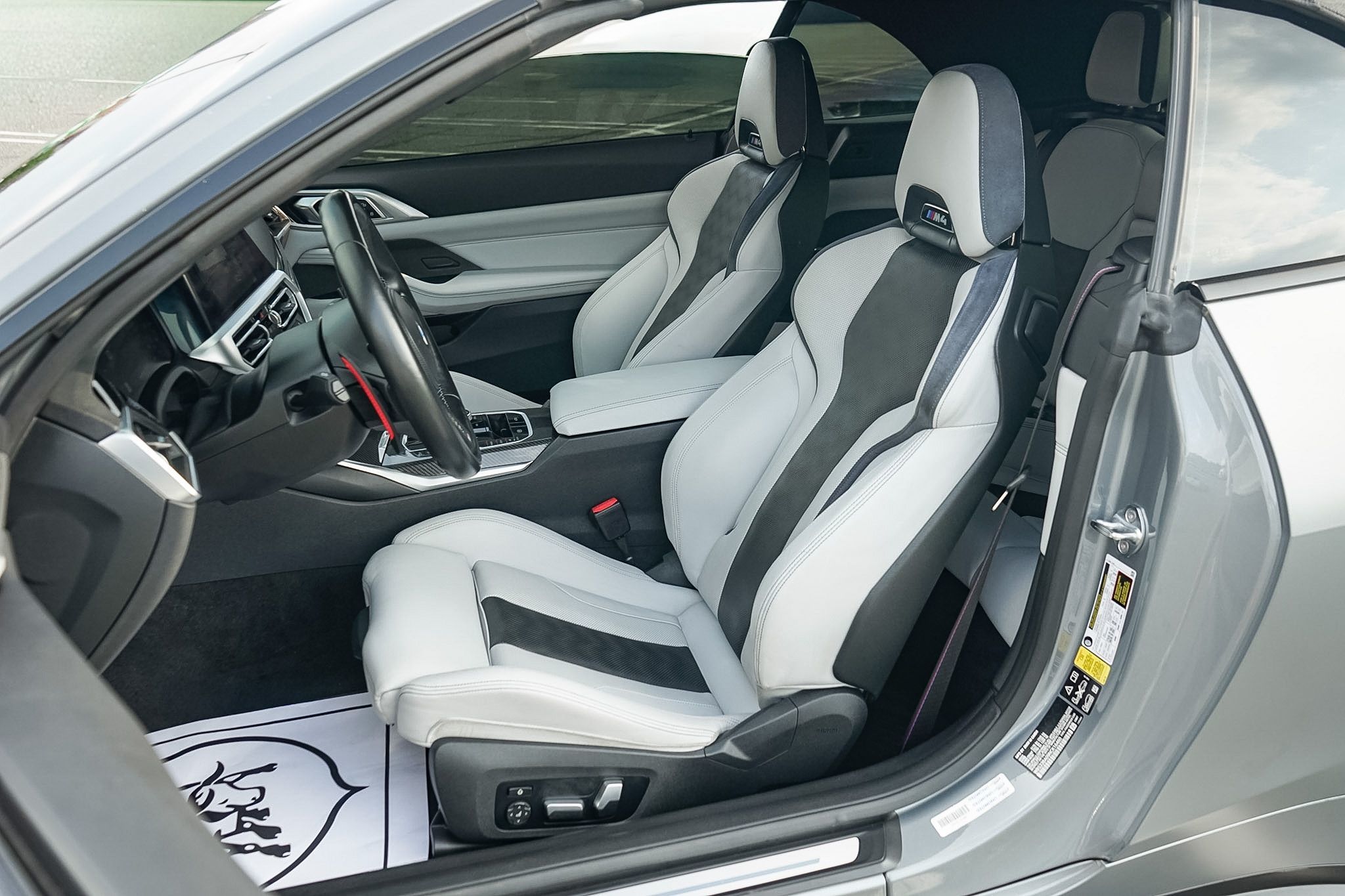 Photo 21 of this BMW M4