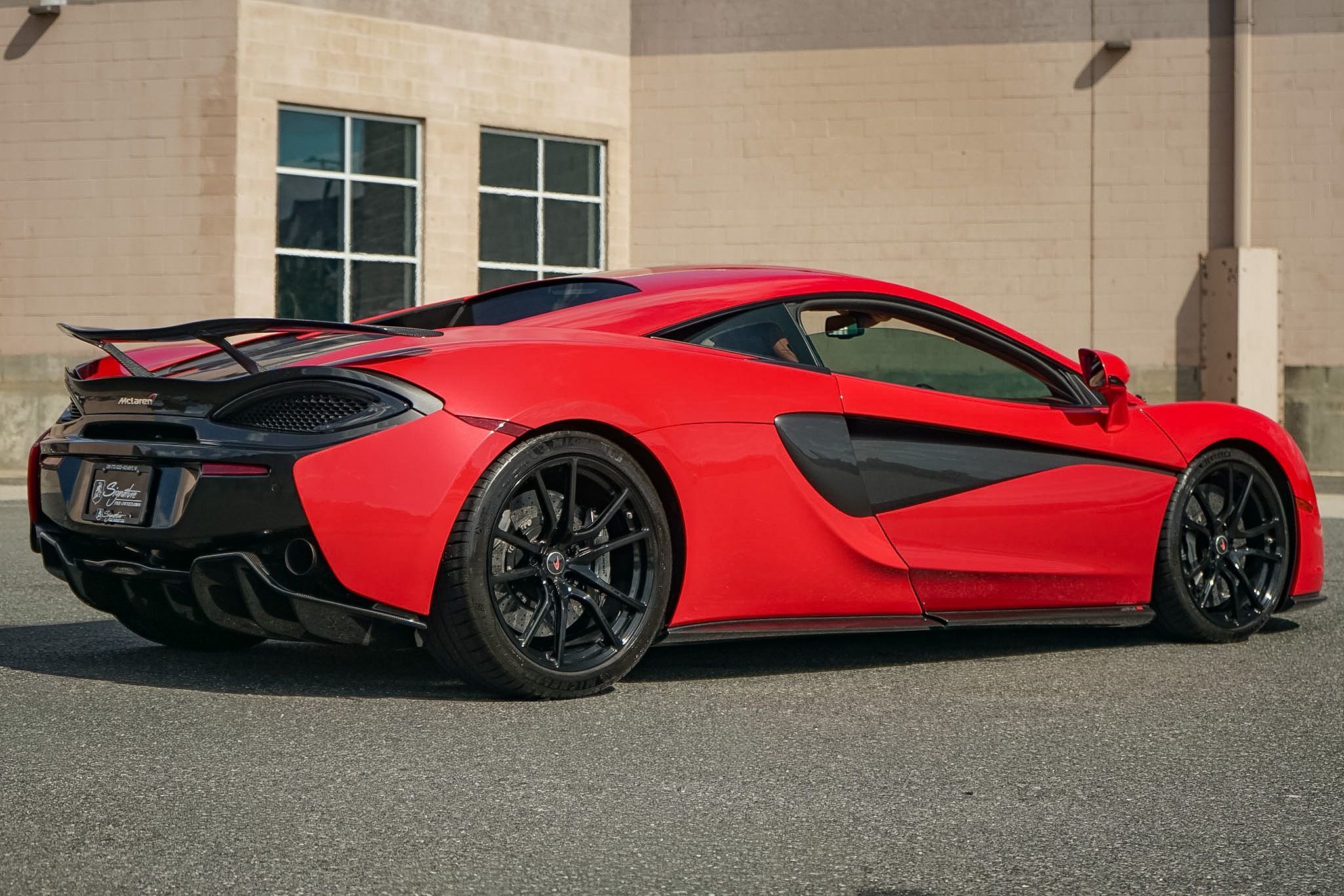 Photo 4 of this McLaren 570S