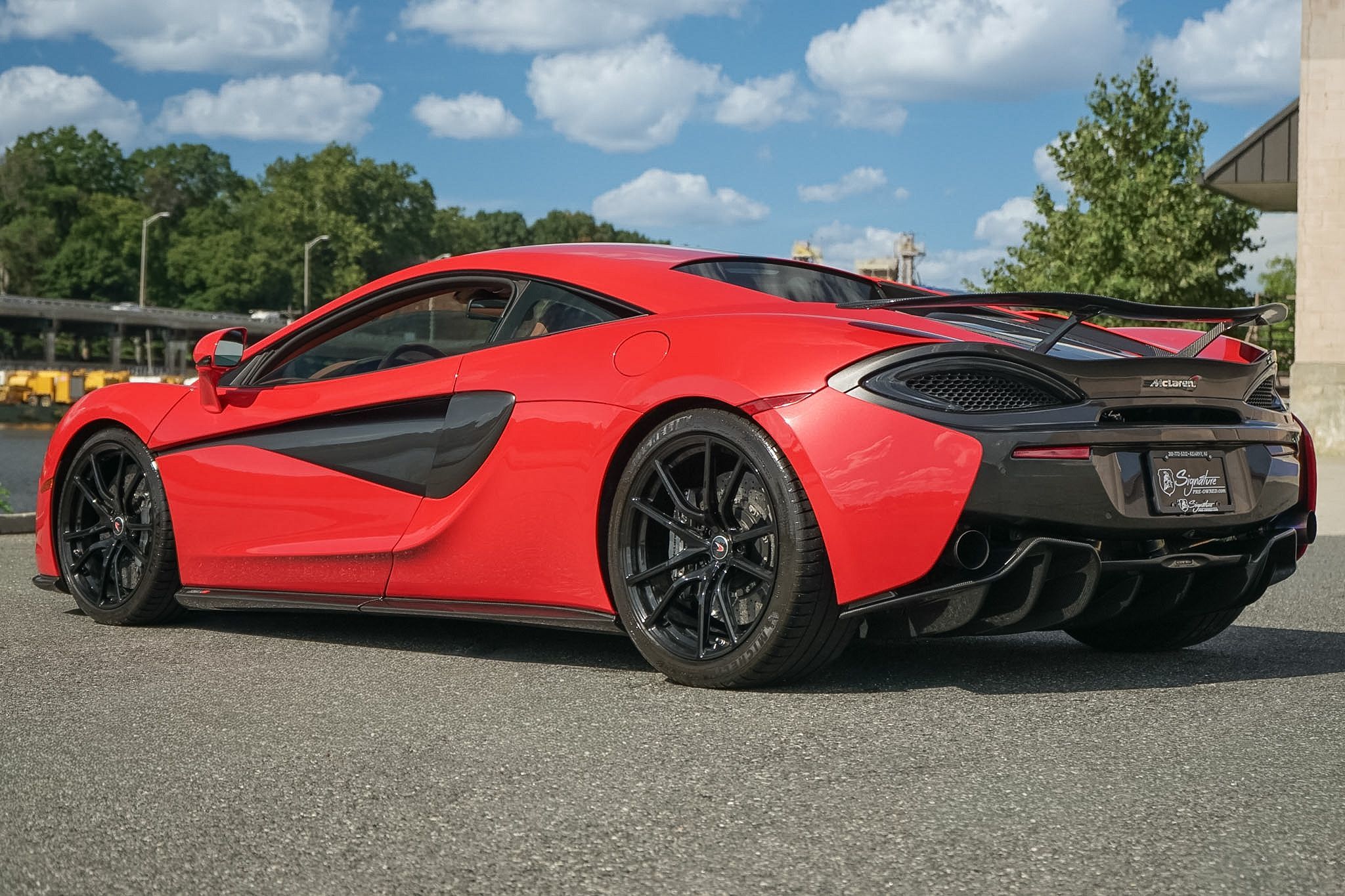 Photo 3 of this McLaren 570S