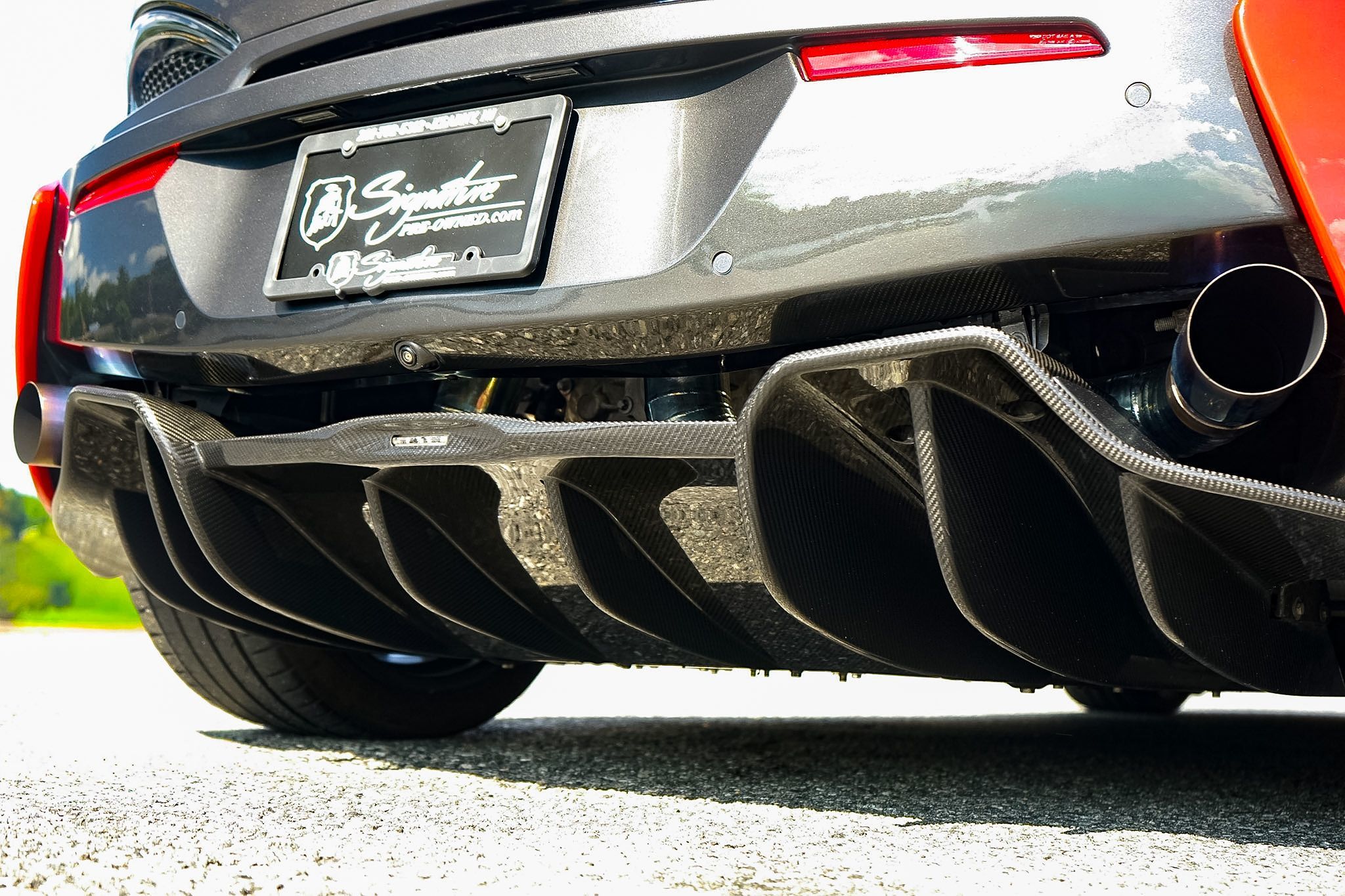 Photo 41 of this McLaren 570S