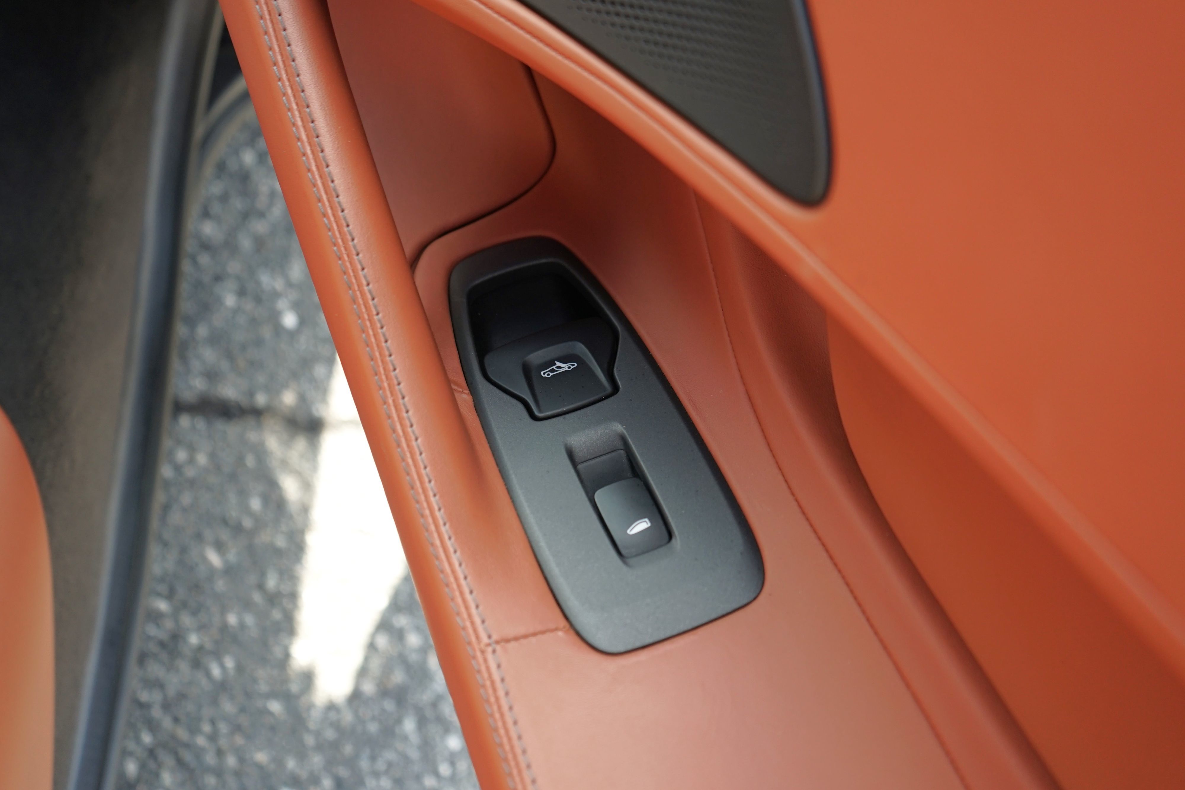 Photo 33 of this McLaren 570S