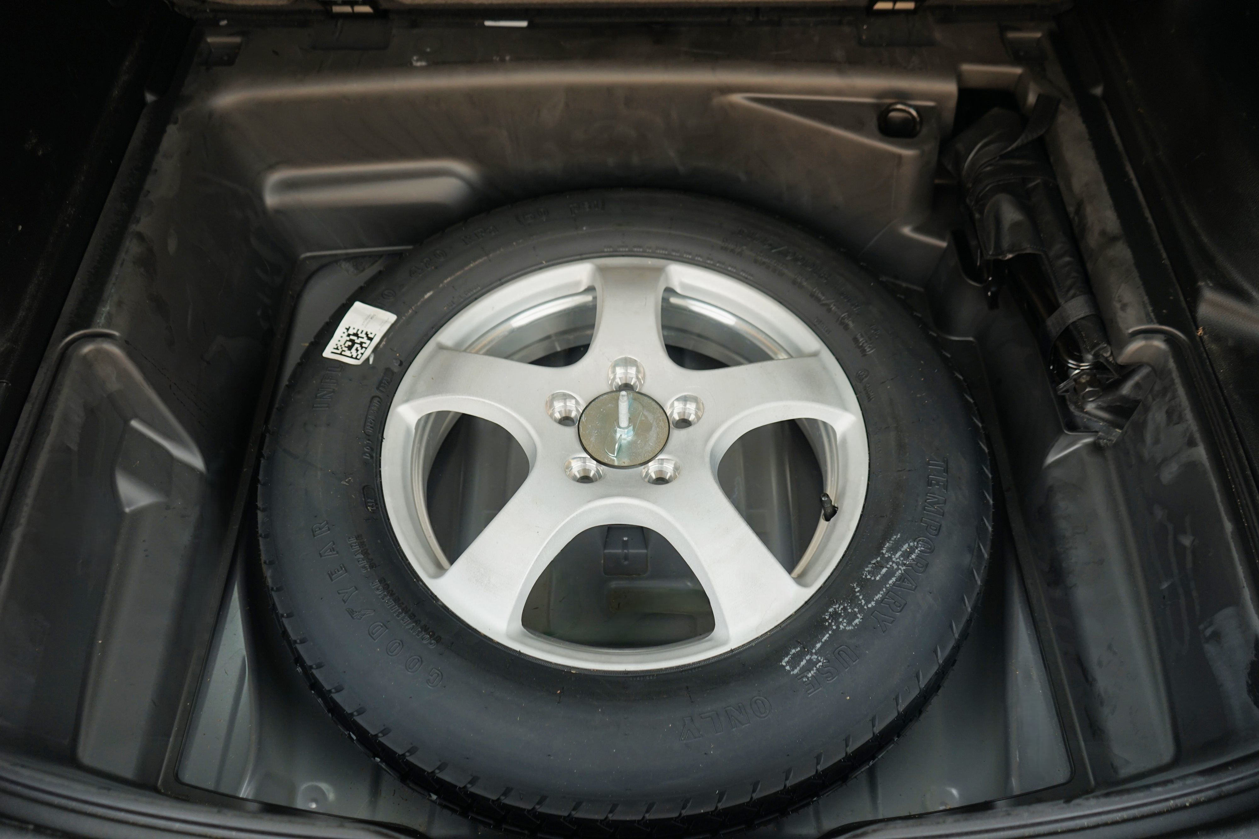Photo 39 of this Jeep Grand Cherokee