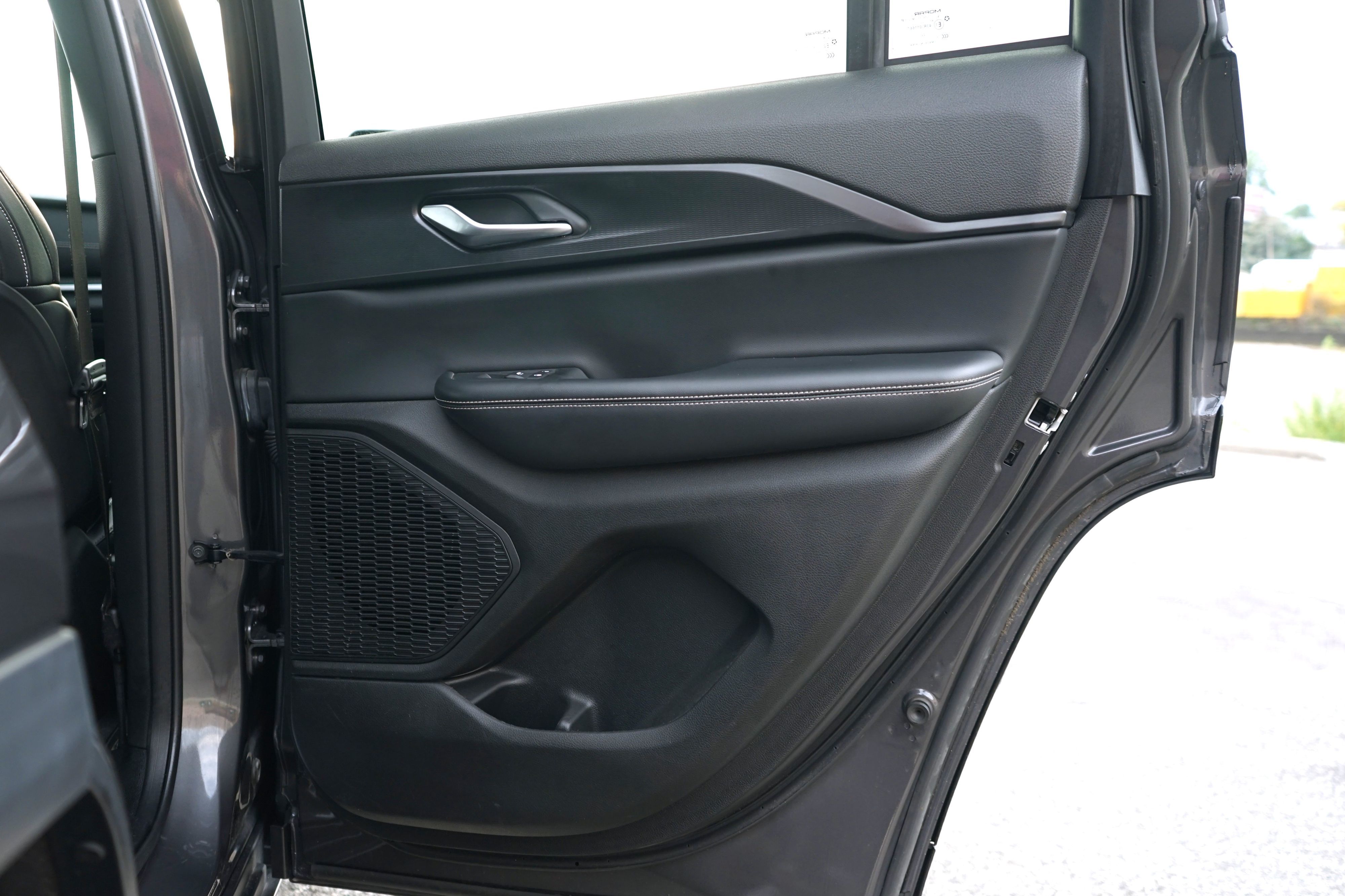 Photo 35 of this Jeep Grand Cherokee