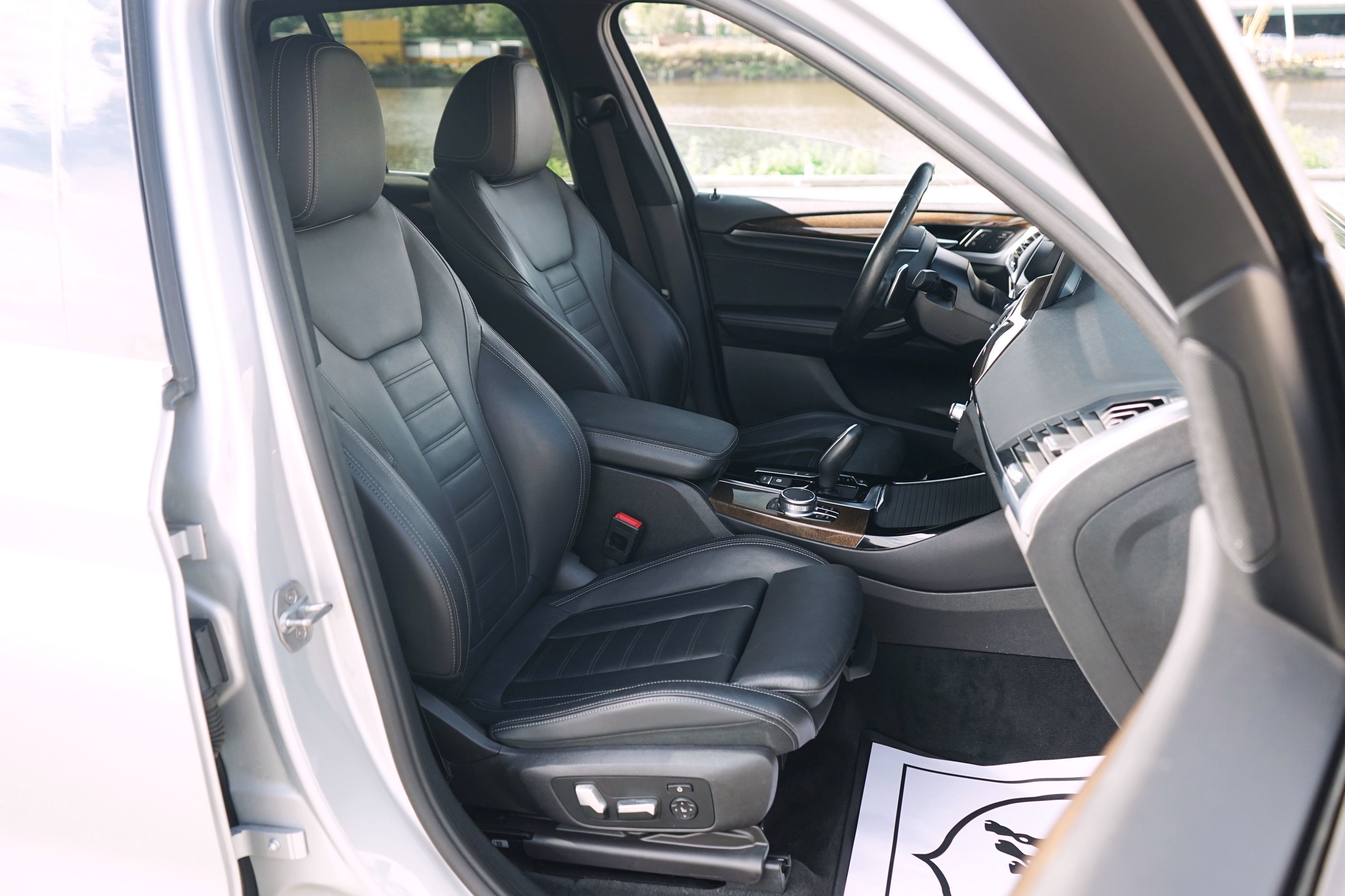 Photo 29 of this BMW X3
