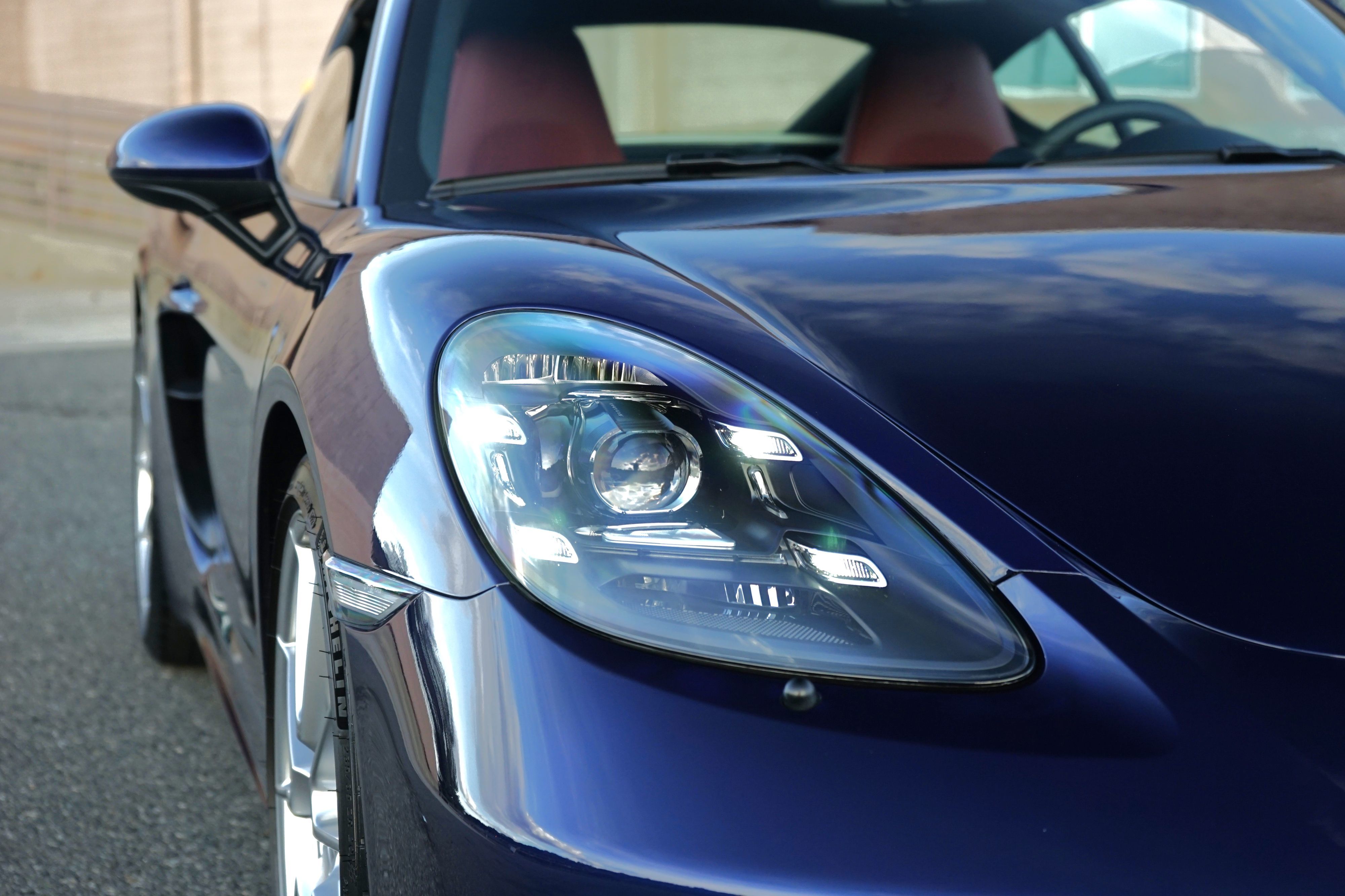 Photo 6 of this Porsche 718 Cayman