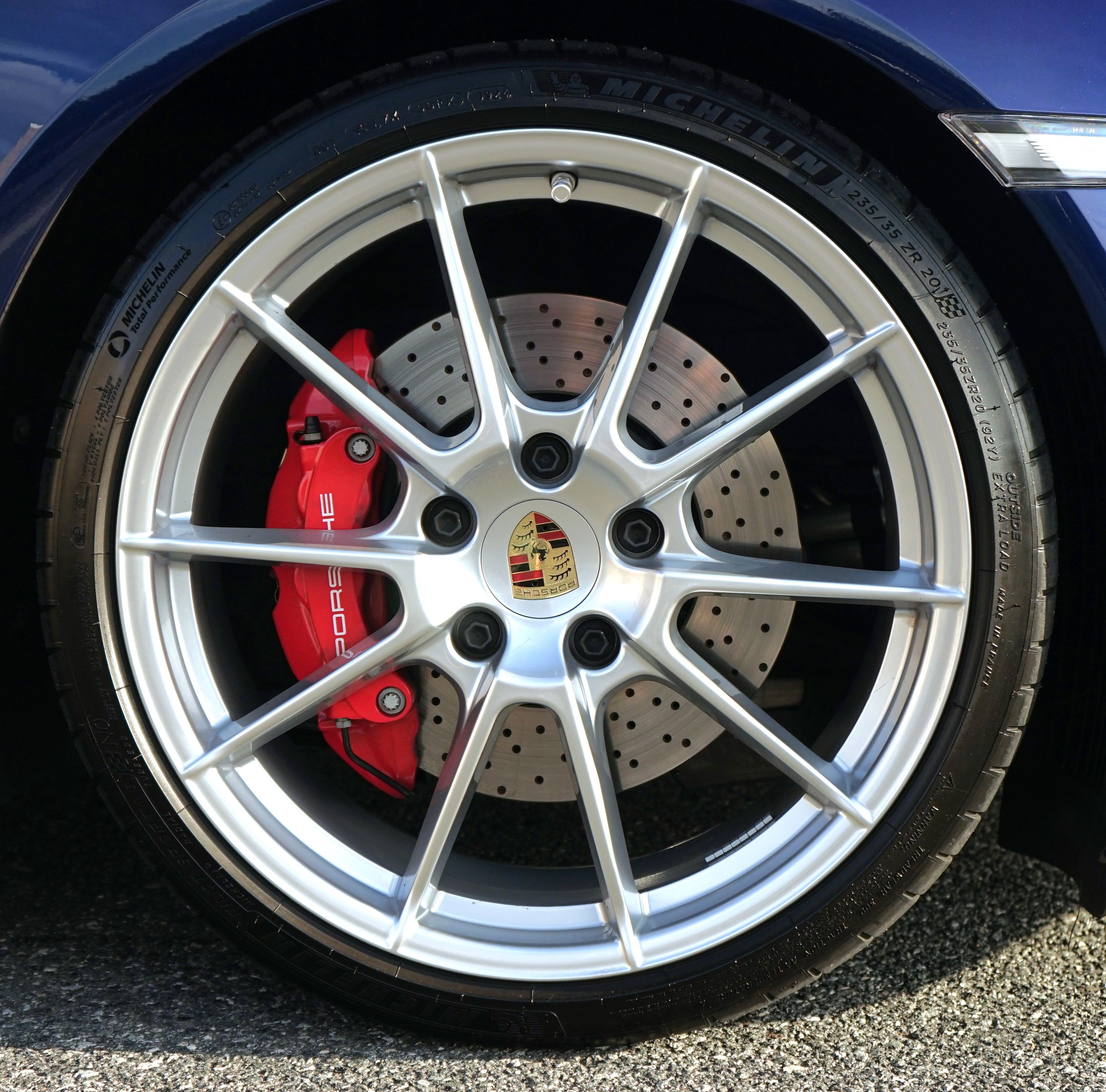 Photo 59 of this Porsche 718 Cayman