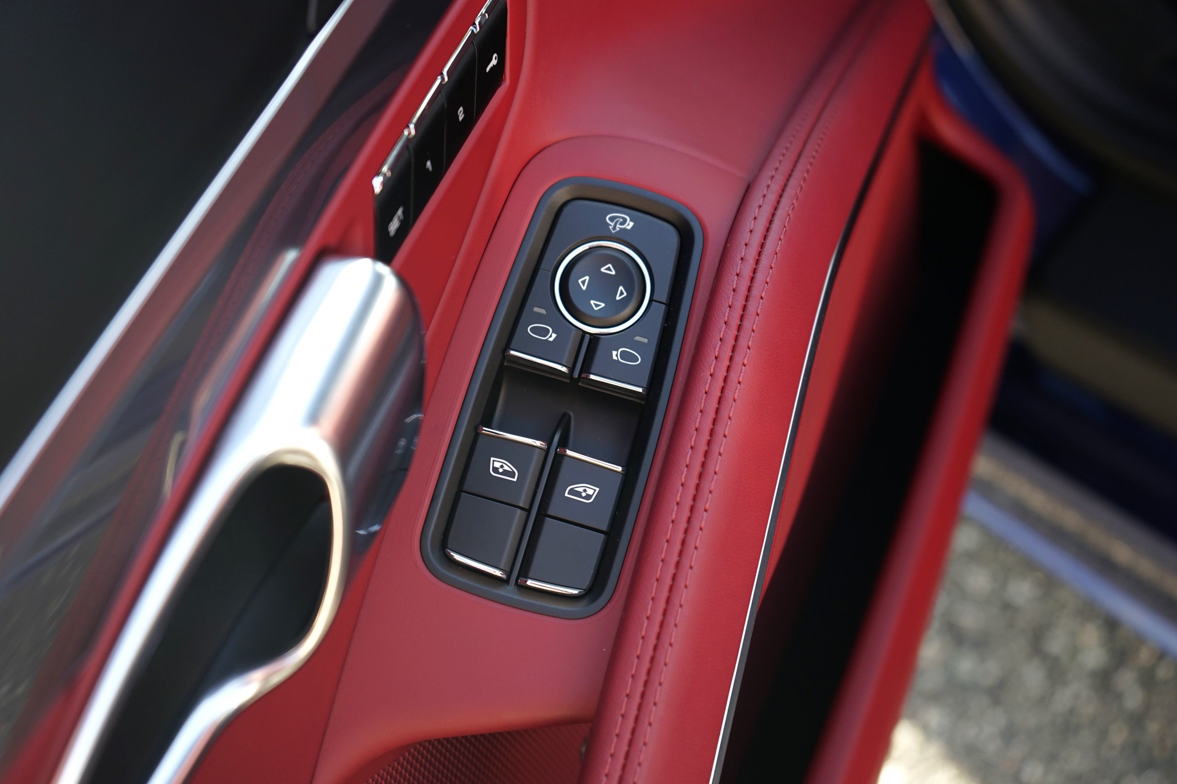 Photo 16 of this Porsche 718 Cayman