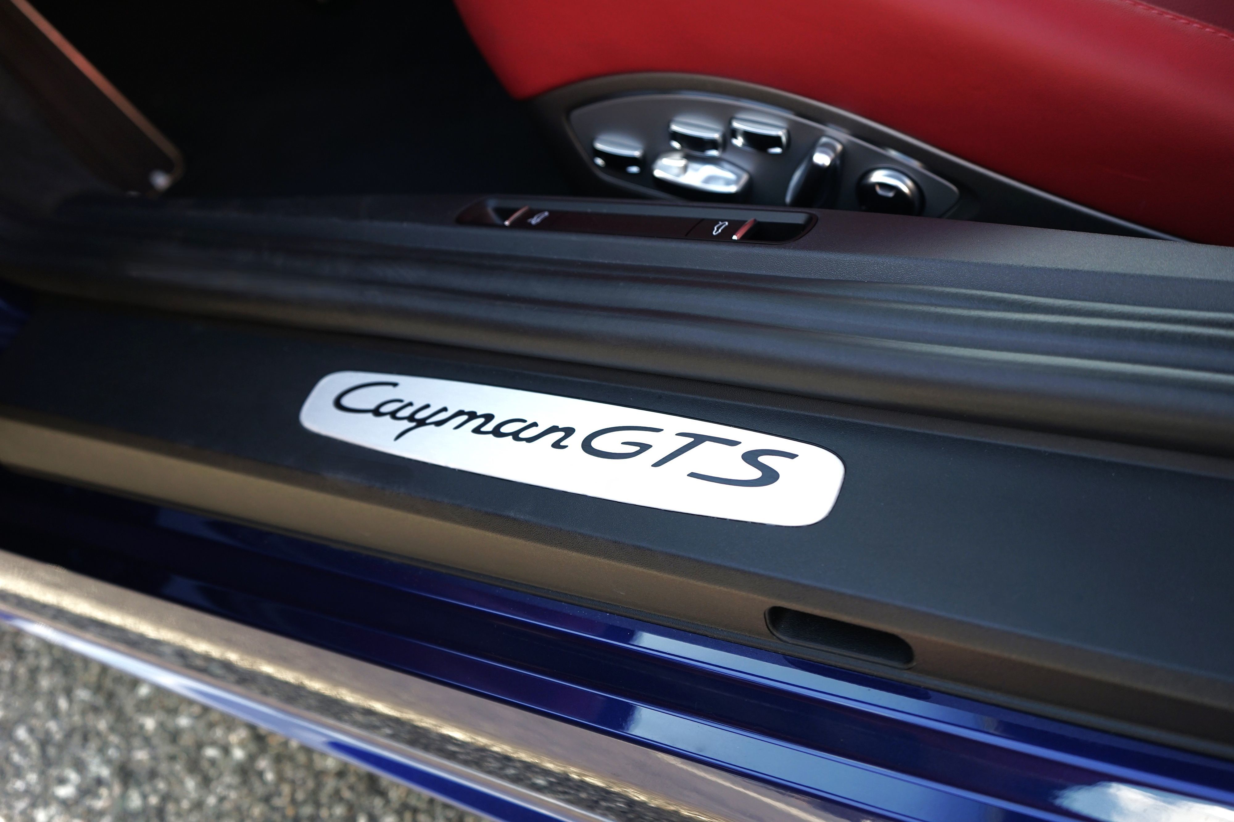 Photo 19 of this Porsche 718 Cayman