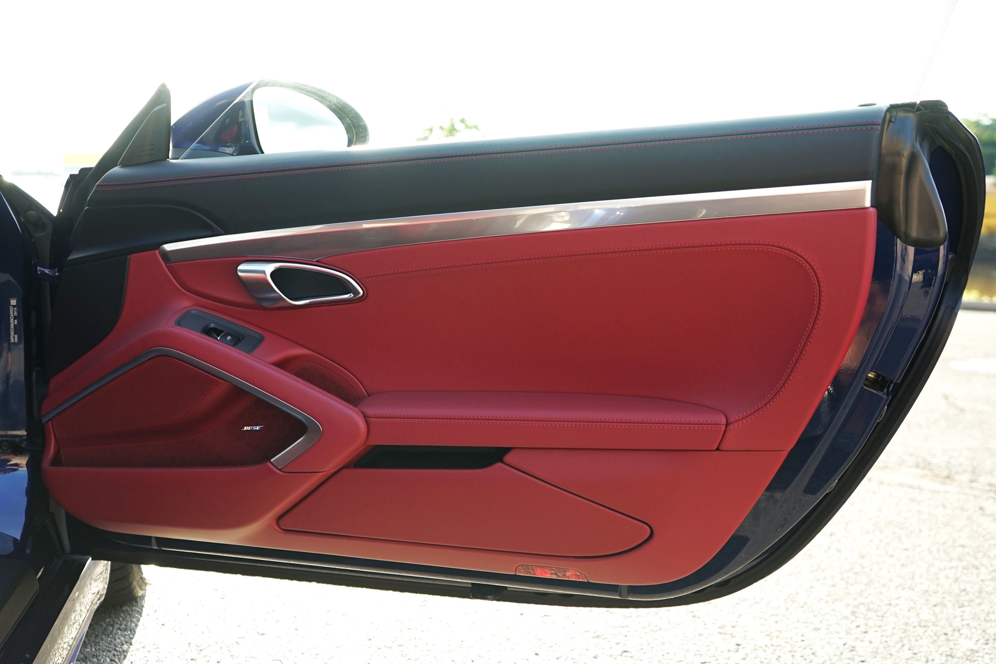 Photo 44 of this Porsche 718 Cayman