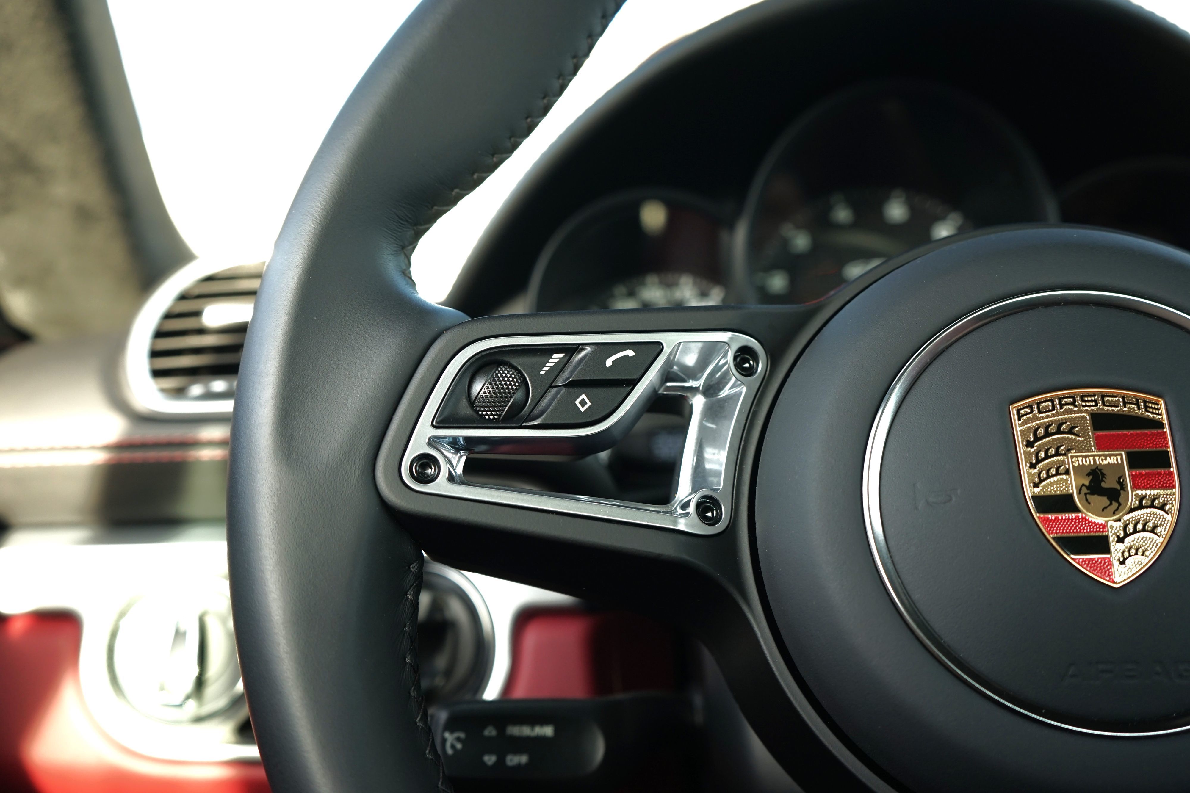 Photo 25 of this Porsche 718 Cayman