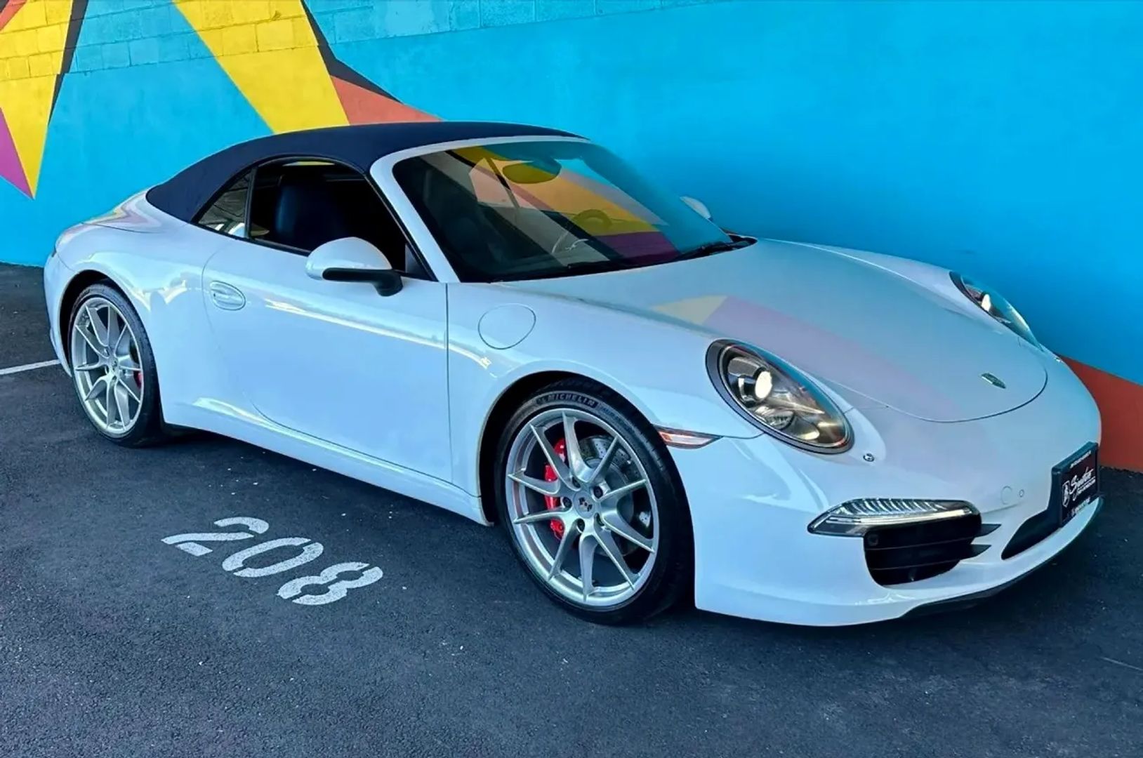 Photo 2 of this Porsche 911