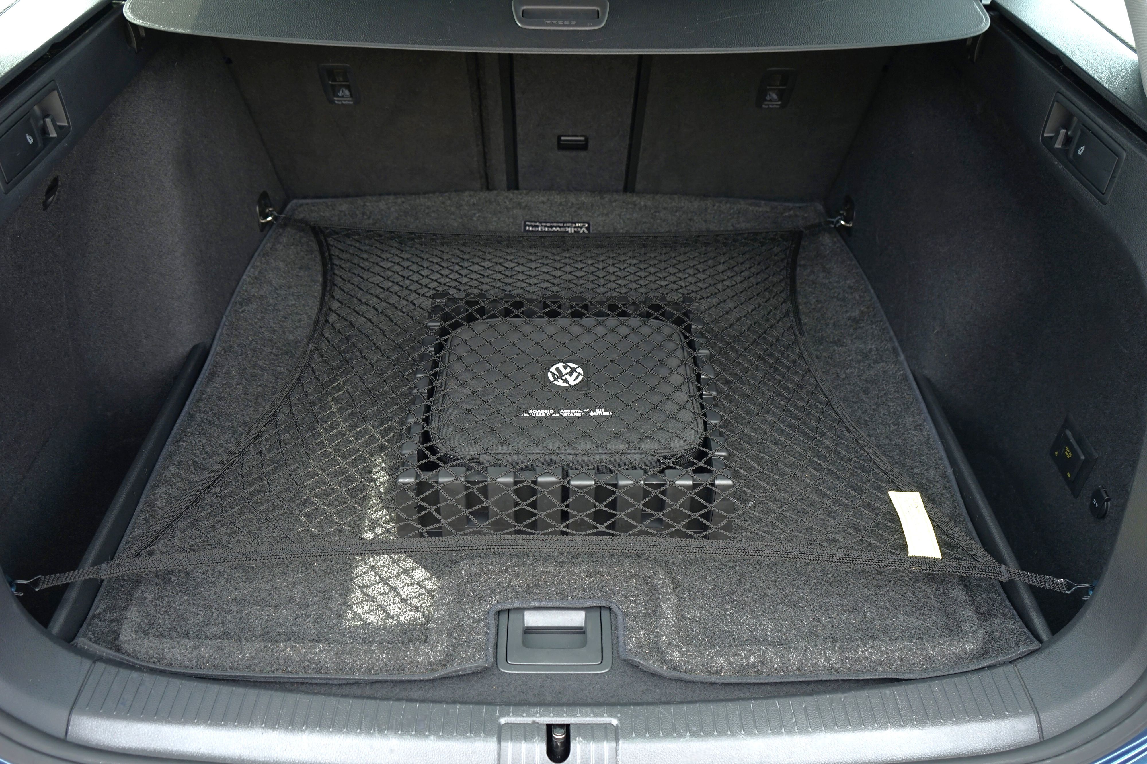 Photo 37 of this Volkswagen Golf SportWagen