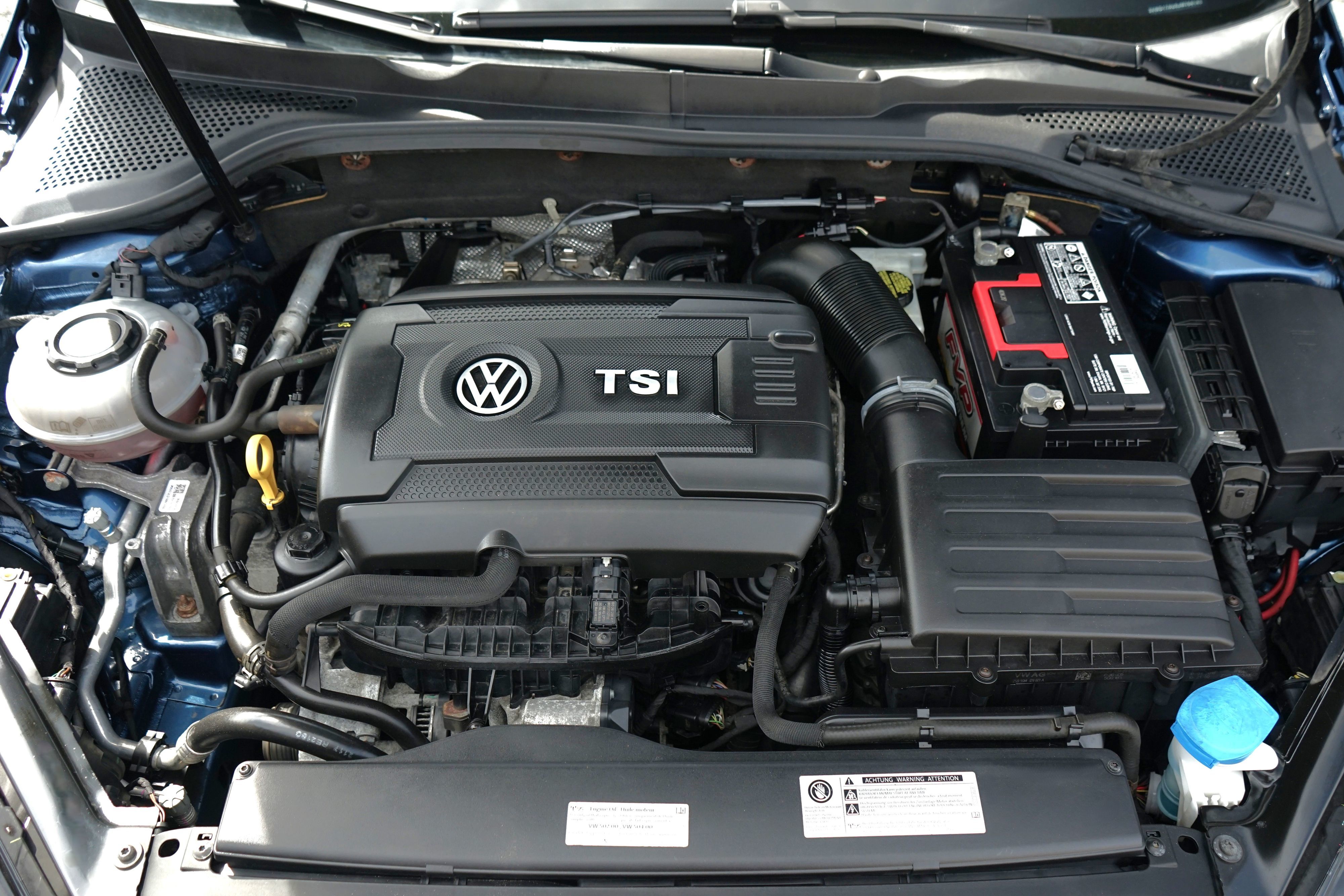 Photo 43 of this Volkswagen Golf SportWagen