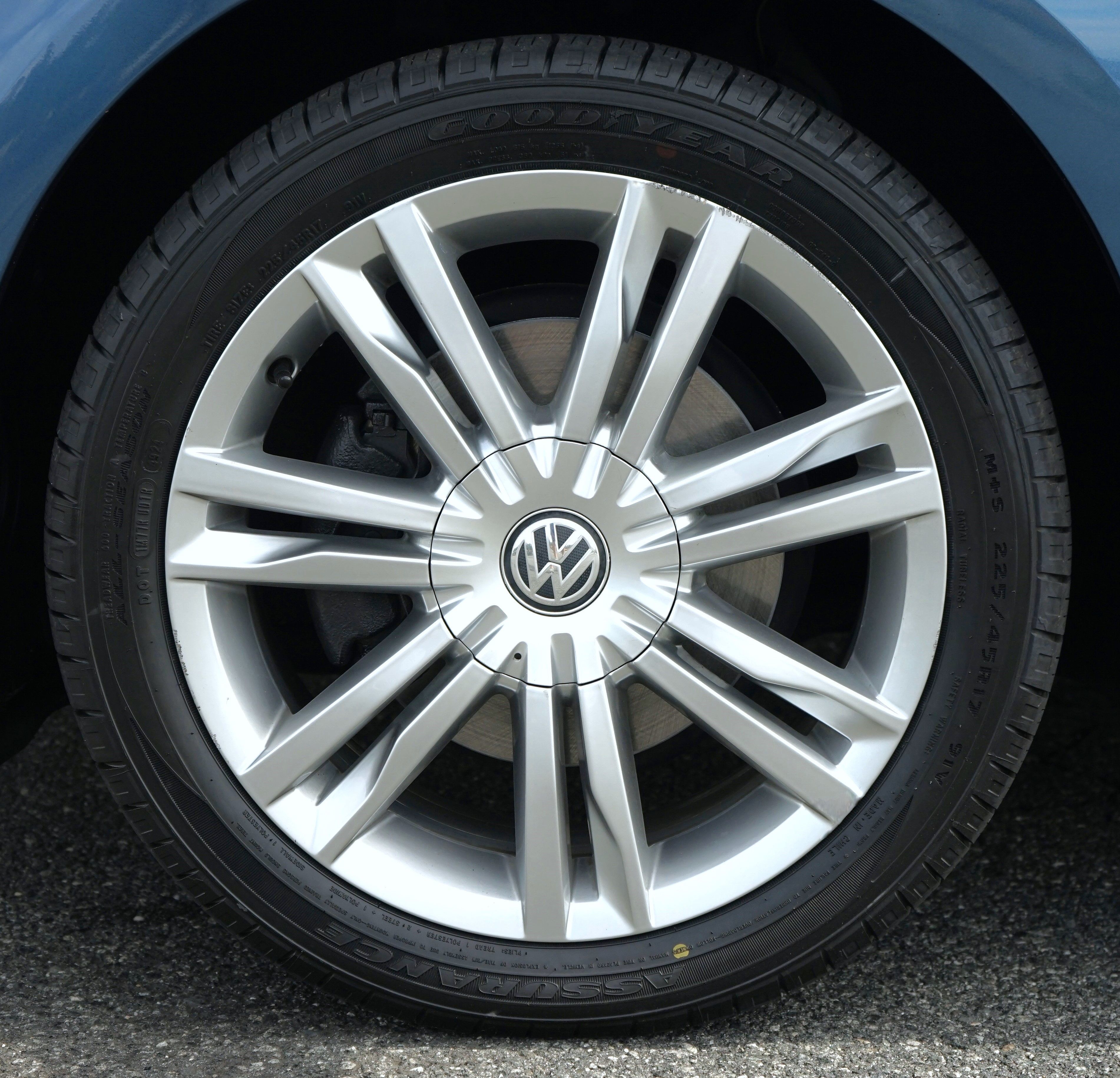 Photo 45 of this Volkswagen Golf SportWagen