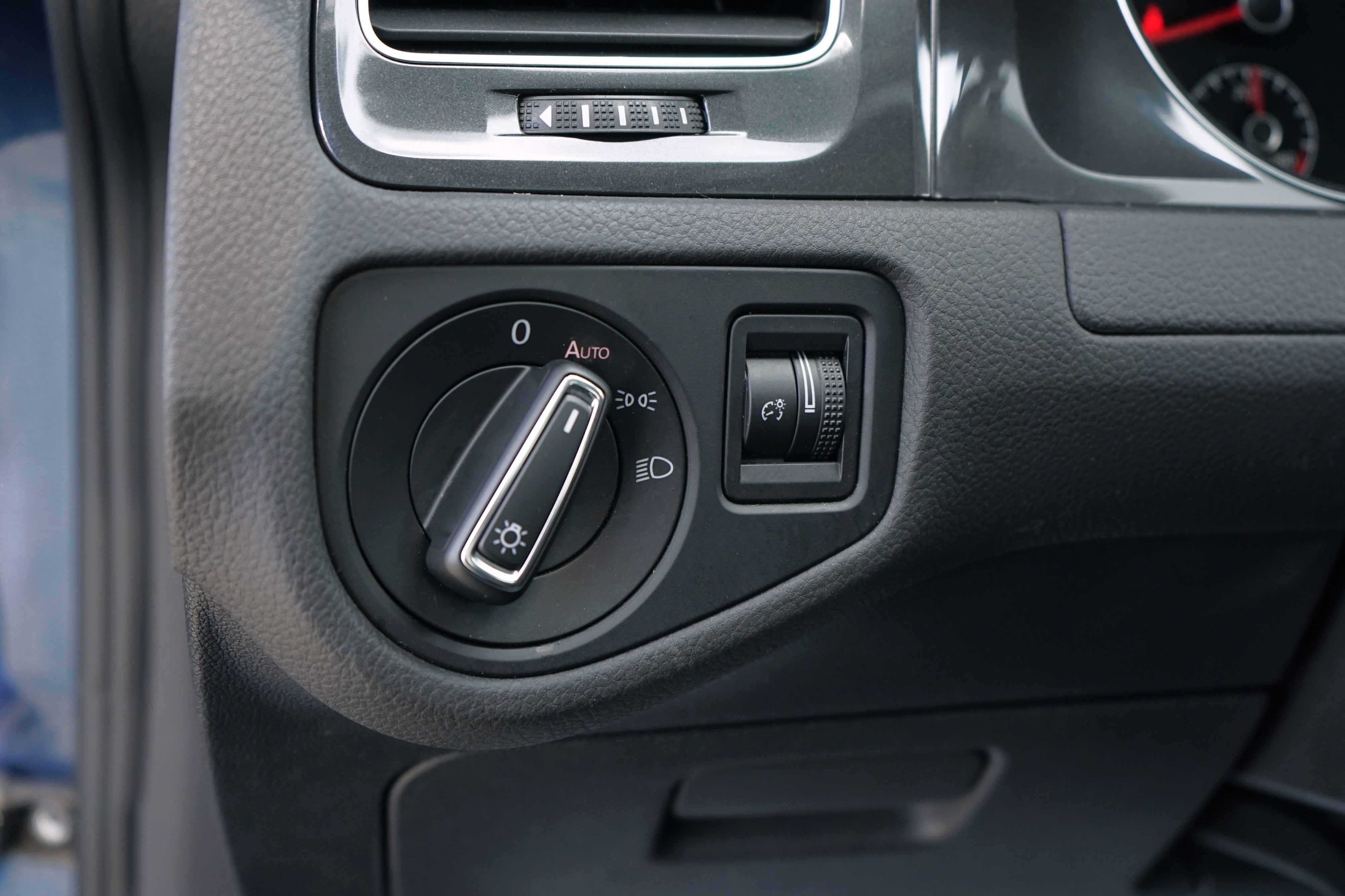 Photo 12 of this Volkswagen Golf SportWagen