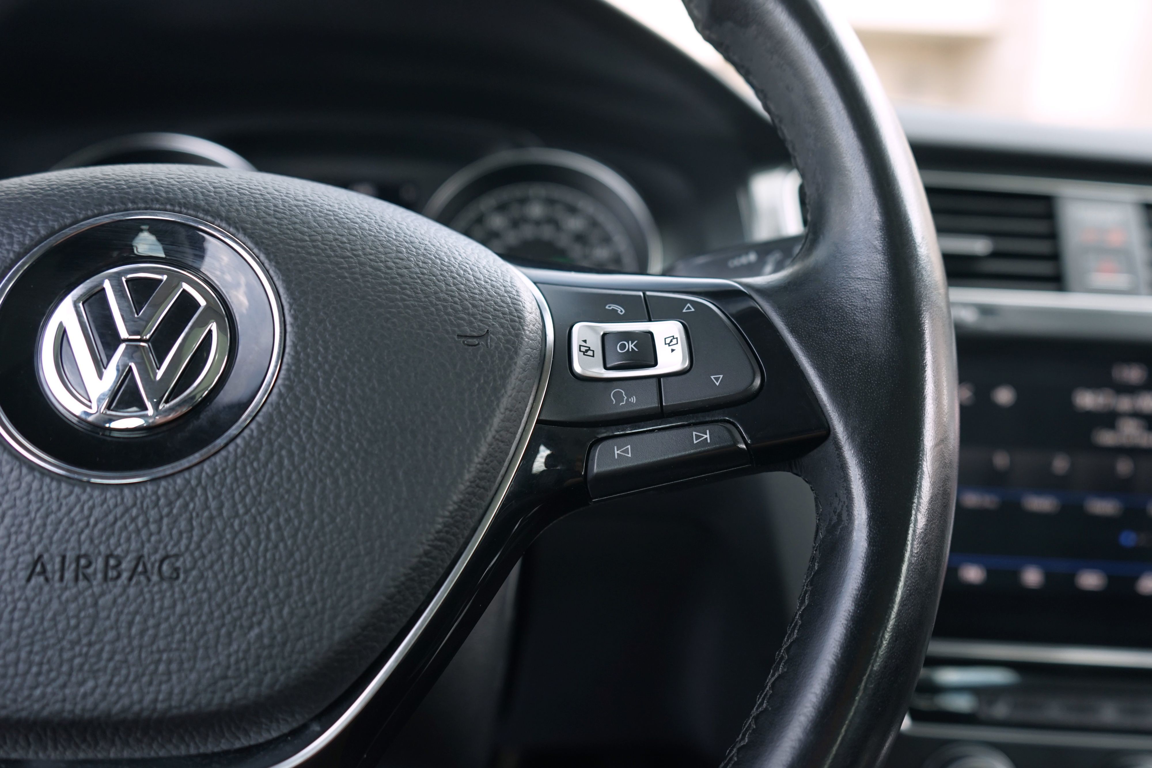 Photo 18 of this Volkswagen Golf SportWagen