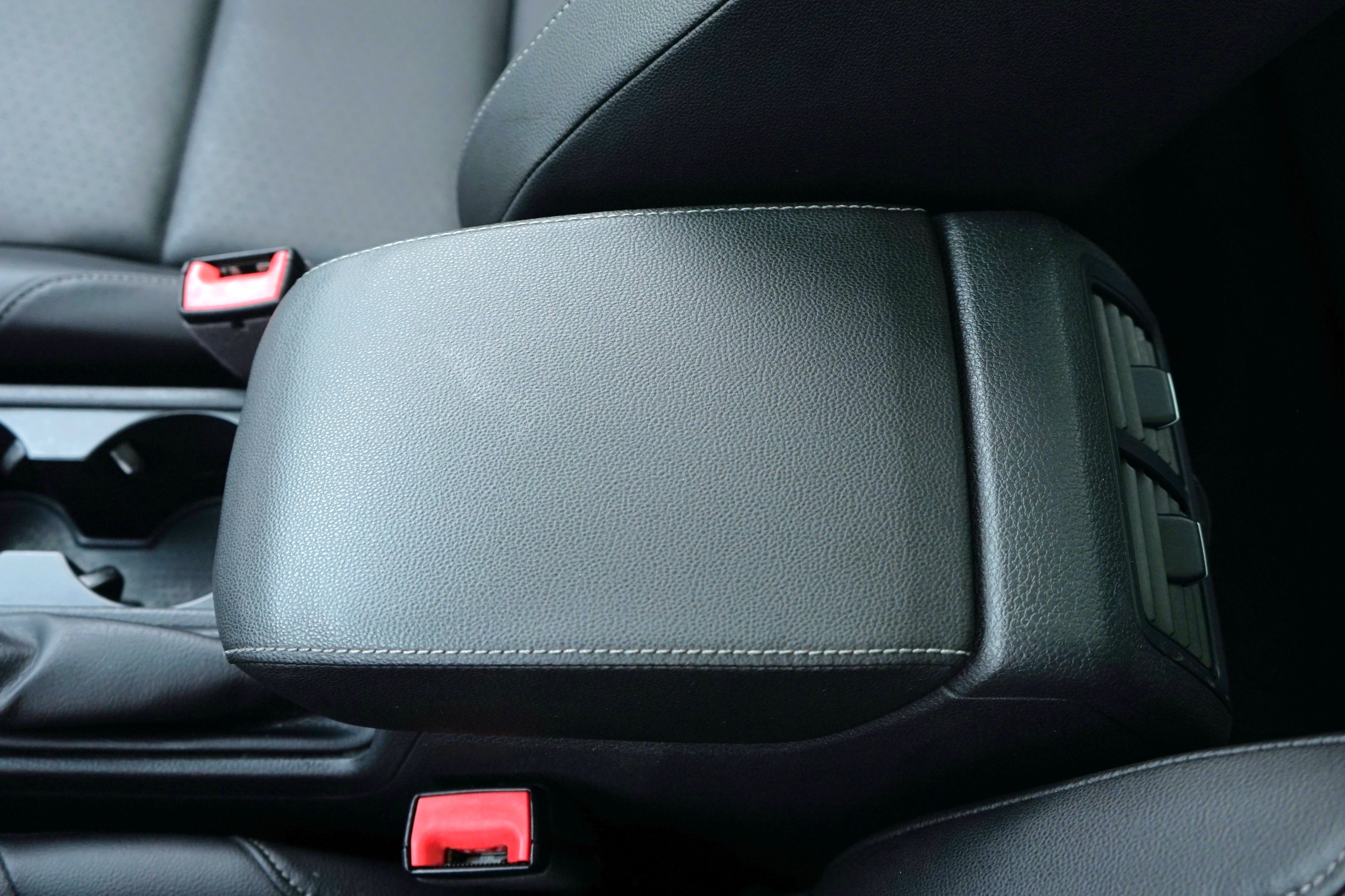 Photo 26 of this Volkswagen Golf SportWagen