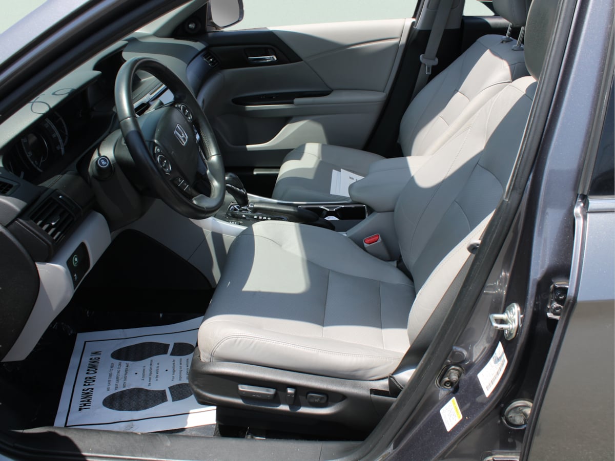 2015 Honda Accord Touring - Photo 11