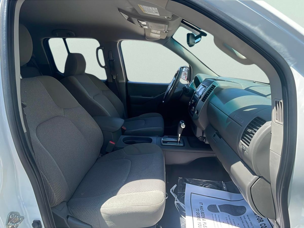 2018 Nissan Frontier SV - Photo 13