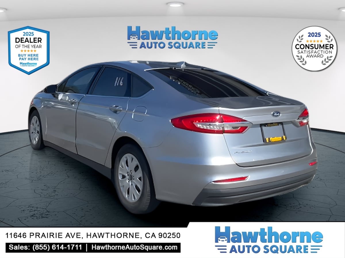 2020 Ford Fusion S - Photo 3