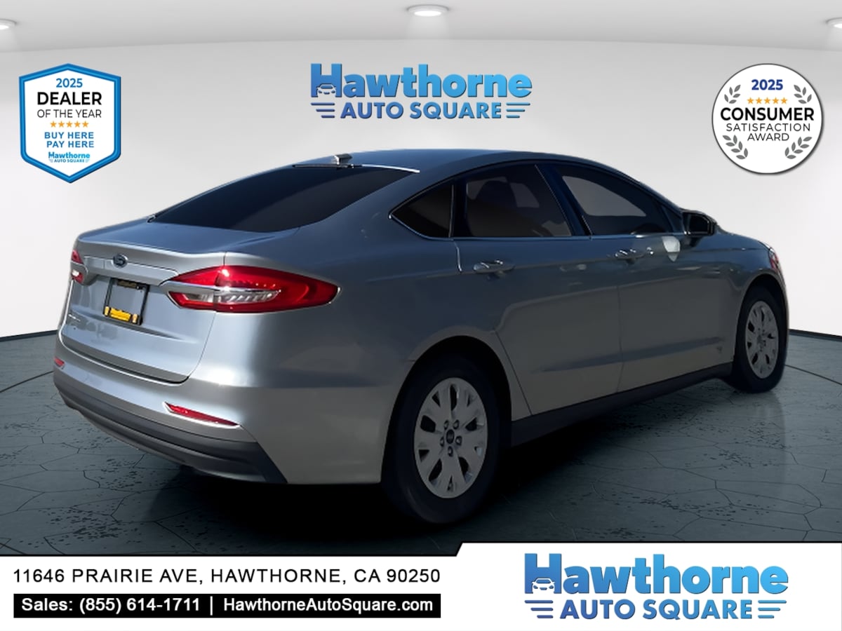 2020 Ford Fusion S - Photo 5