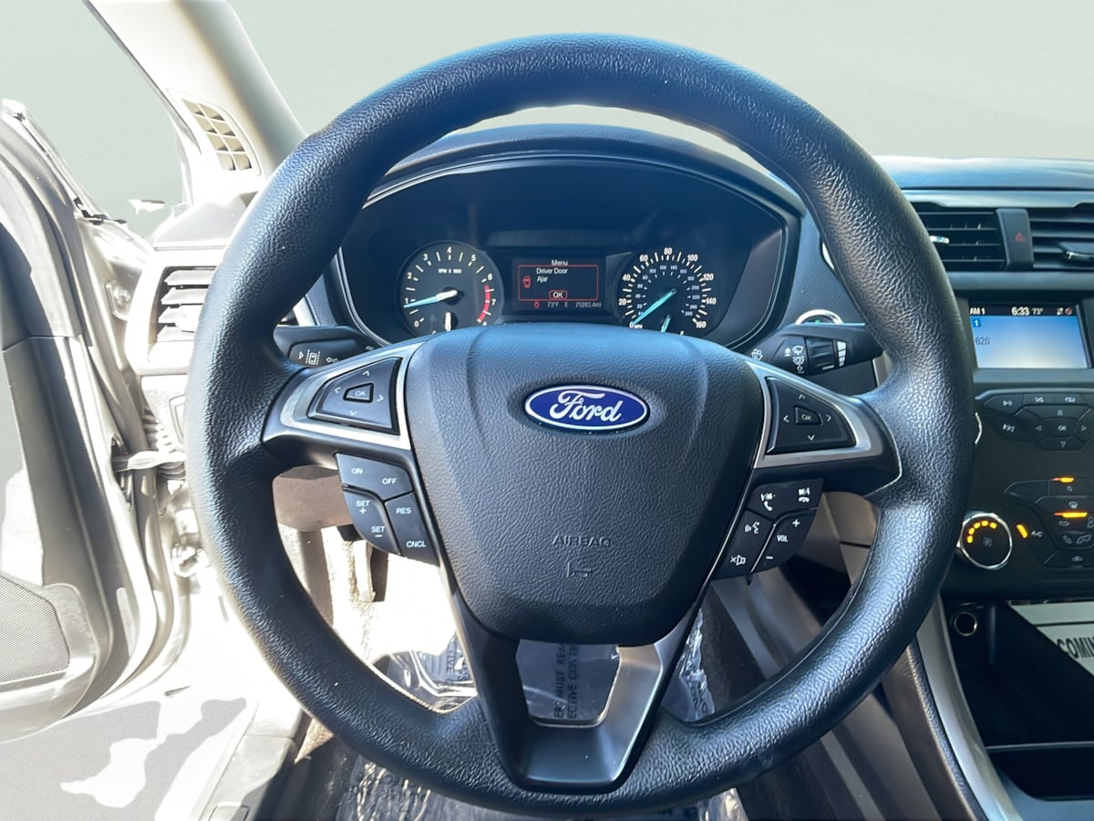 2020 Ford Fusion S - Photo 11