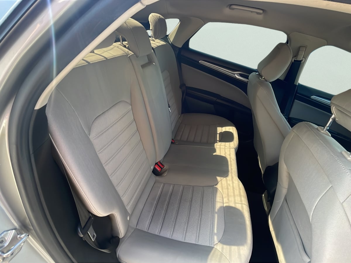 2020 Ford Fusion S - Photo 18