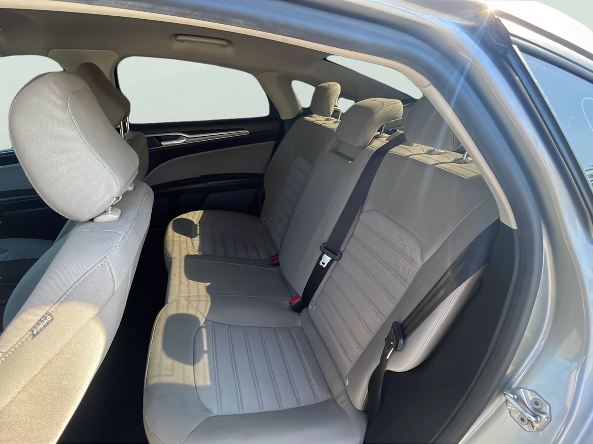 2020 Ford Fusion S - Photo 21