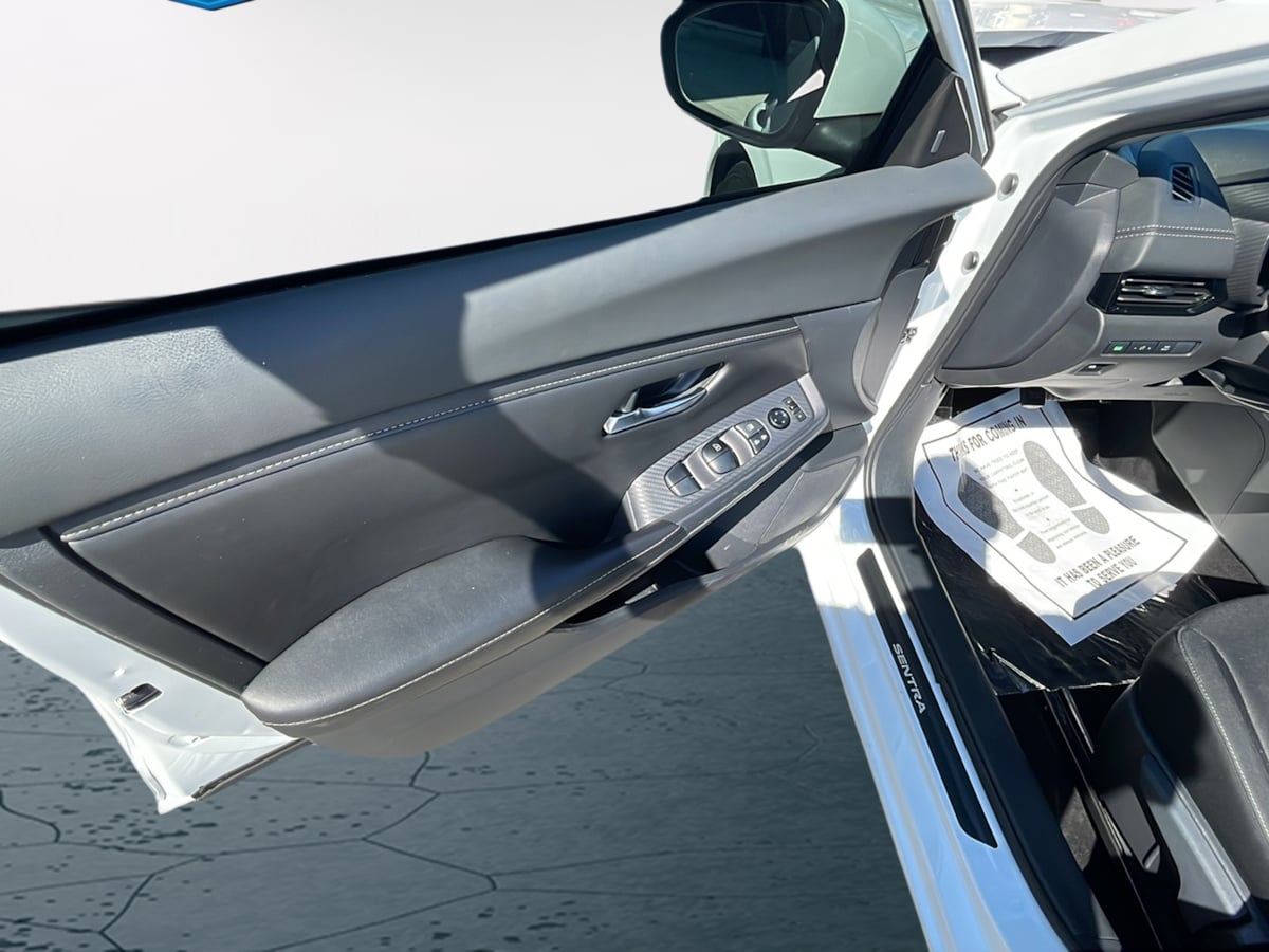 2022 Nissan Sentra SV - Photo 22