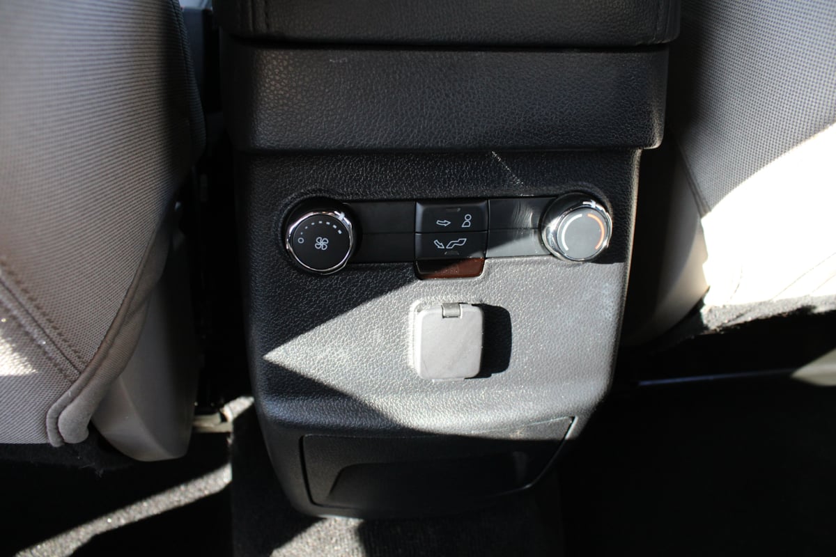 2019 Ford Explorer Base - Photo 17