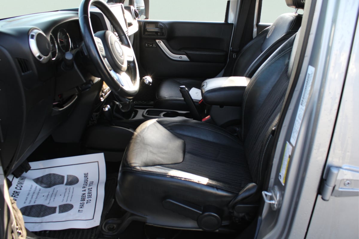 2013 Jeep Wrangler Unlimited Freedom Edition - Photo 11