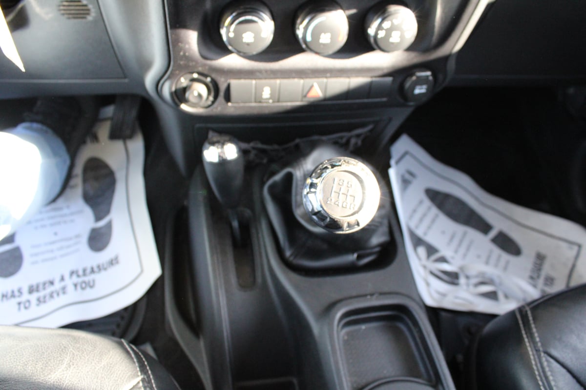 2013 Jeep Wrangler Unlimited Freedom Edition - Photo 16