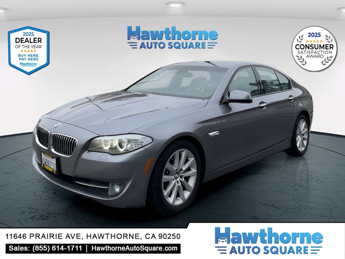 2012 BMW 5 Series 528i Sedan's photo