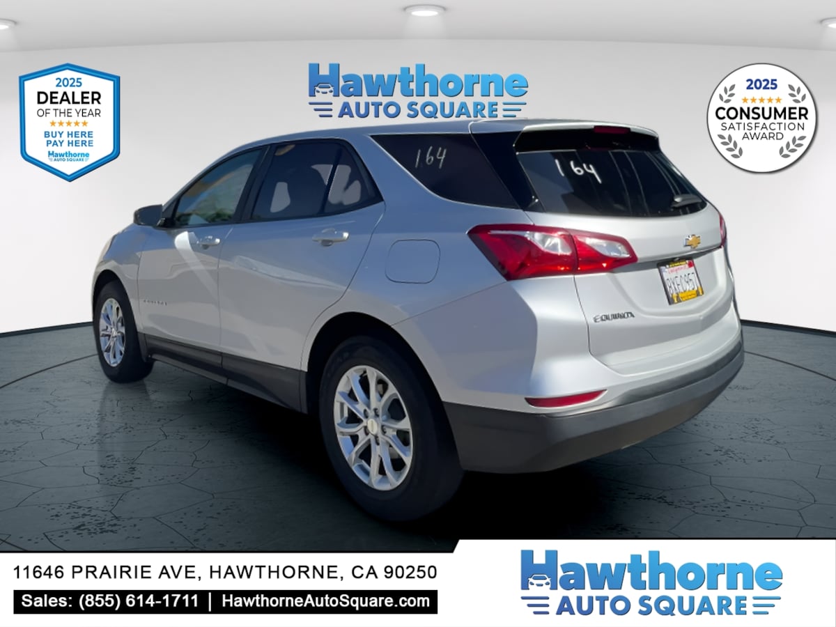 Photo 3 of this Chevrolet Equinox
