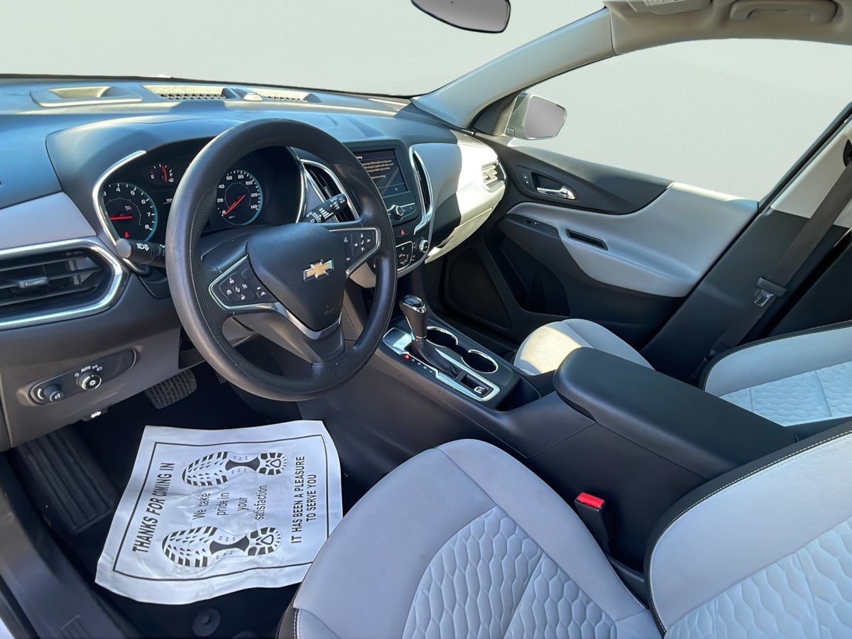 Photo 9 of this Chevrolet Equinox