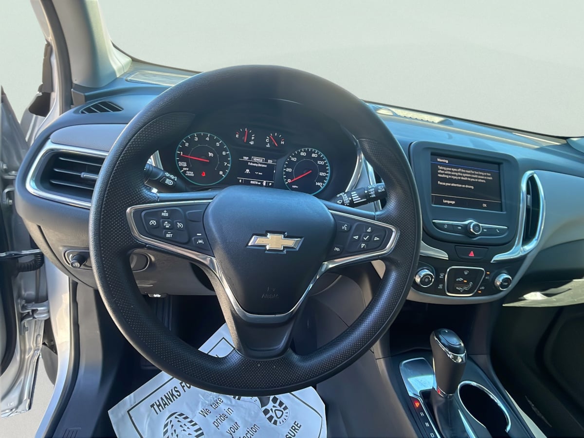 Photo 11 of this Chevrolet Equinox