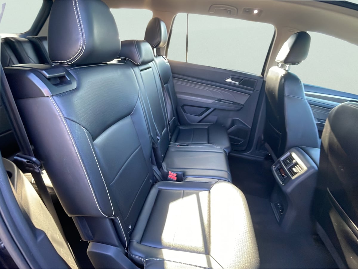 Photo 15 of this Volkswagen Atlas