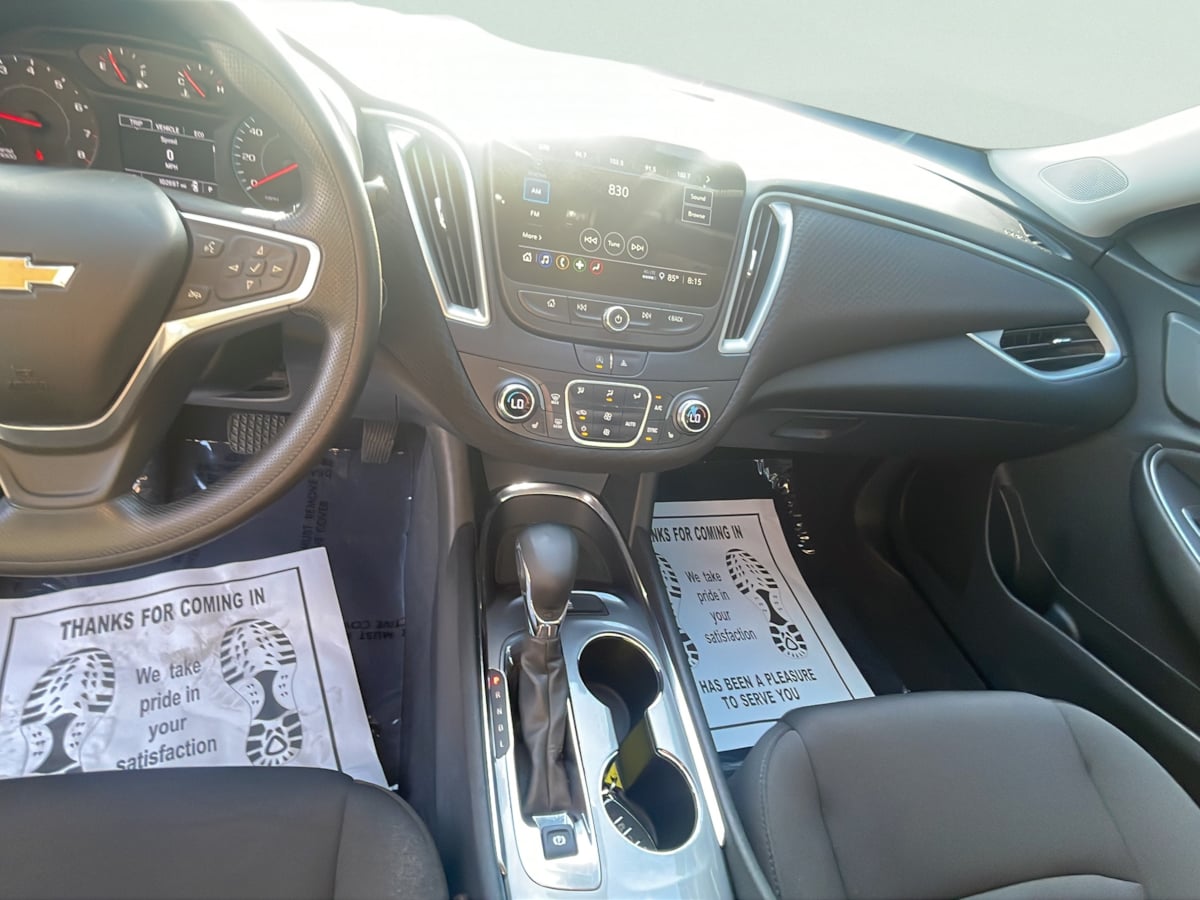 Photo 10 of this Chevrolet Malibu