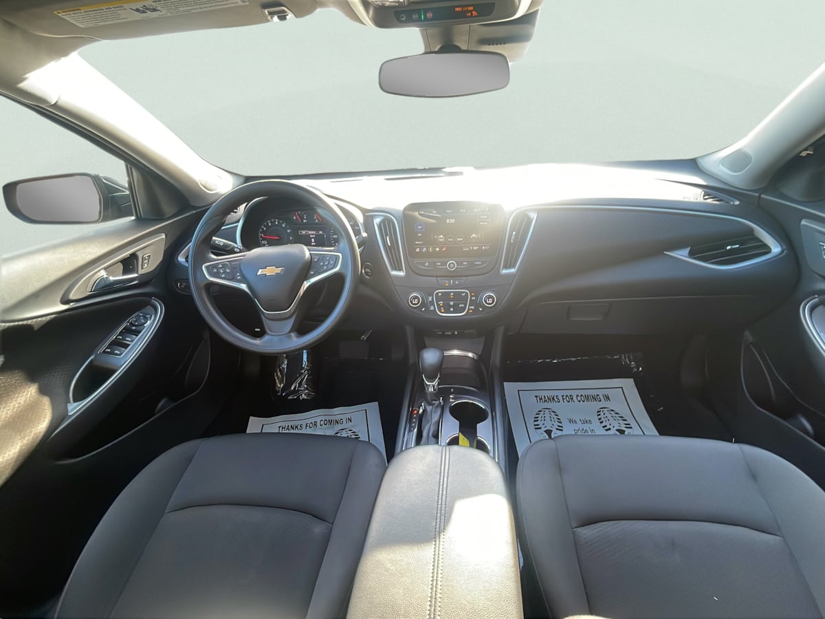 Photo 19 of this Chevrolet Malibu