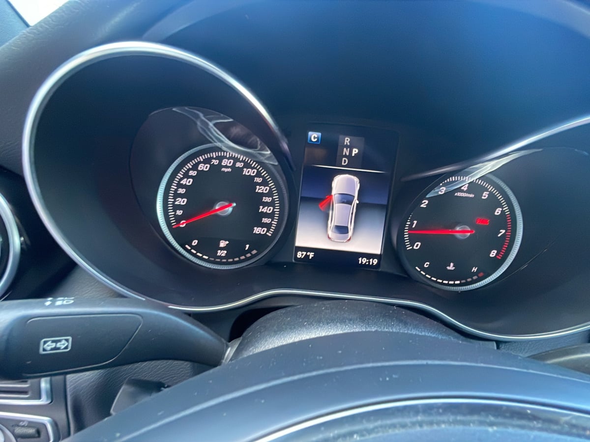 Photo 12 of this Mercedes-Benz C 300