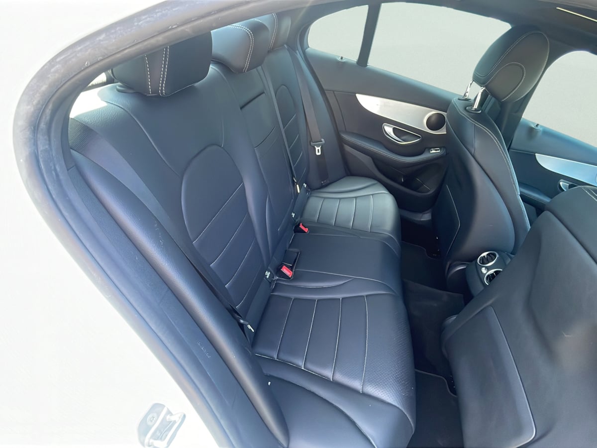Photo 17 of this Mercedes-Benz C 300