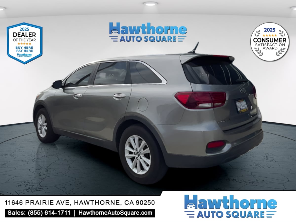 Photo 3 of this Kia Sorento
