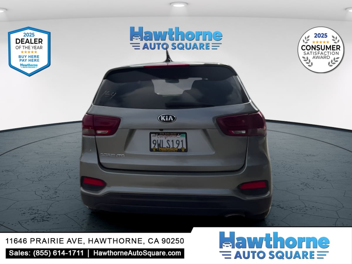 Photo 4 of this Kia Sorento