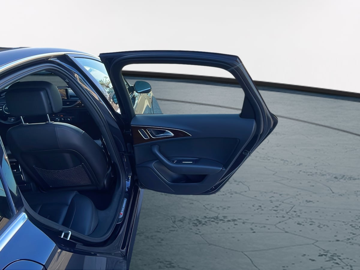 Photo 16 of this Audi A6
